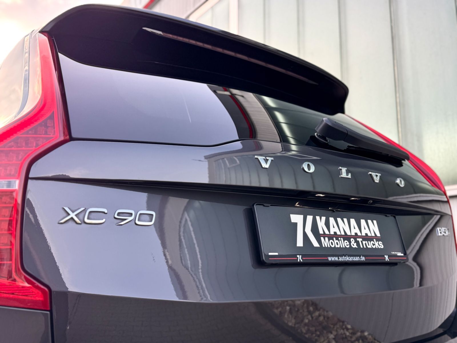 Fahrzeugabbildung Volvo XC90 2.0B5 D AWD Plus Bright*ASSIST|LED|7-SITZE*