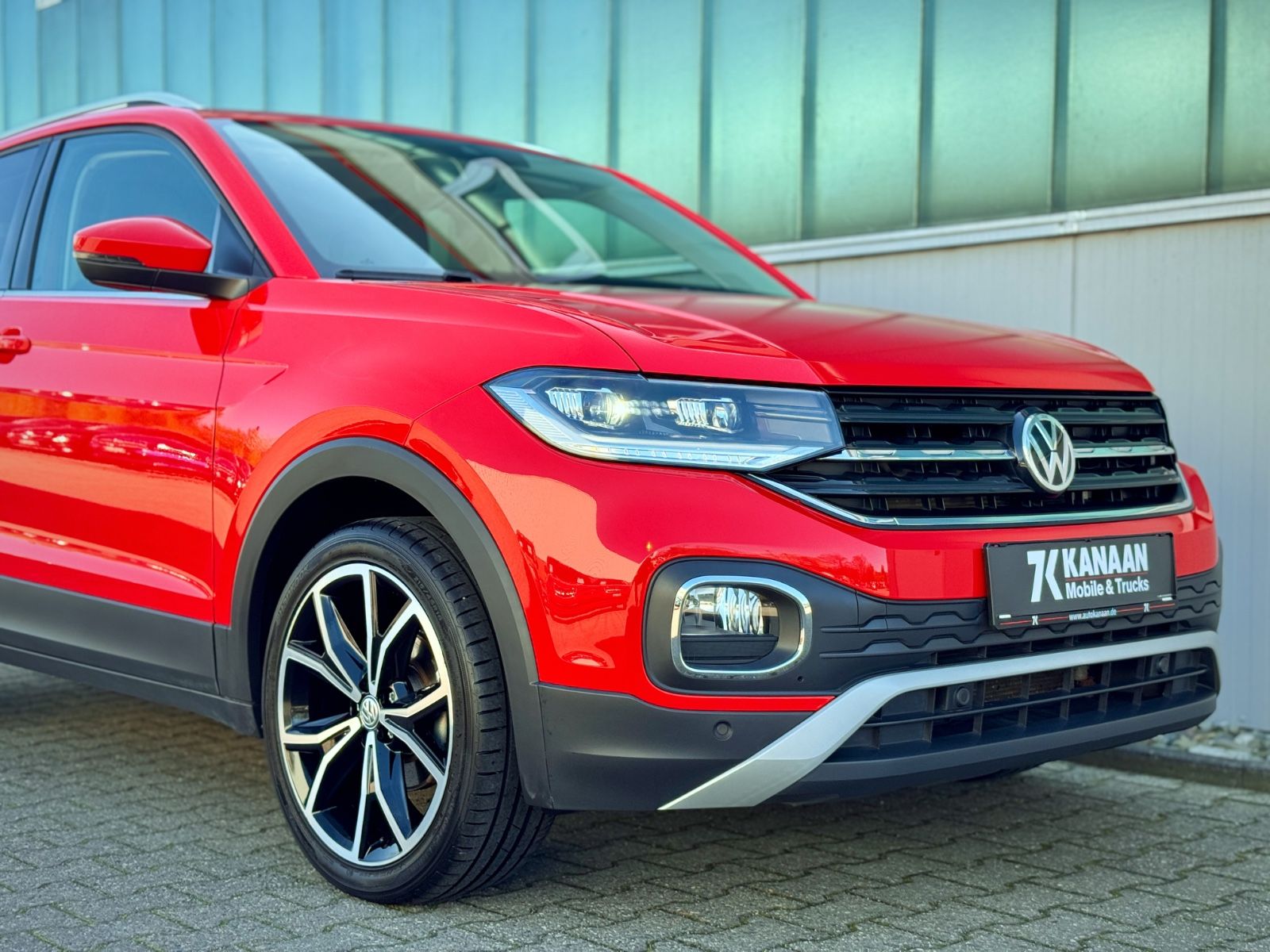 Fahrzeugabbildung Volkswagen T-Cross 1.0 TSI-DSG Style*AHK|NAV|LED|ACC|18"ALU