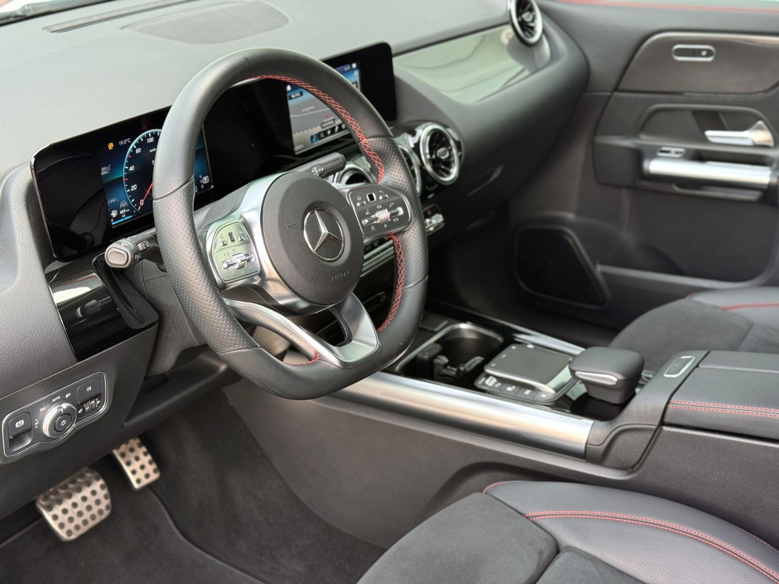 Fahrzeugabbildung Mercedes-Benz GLA 220d 4Matic AMG-Line *8G|CAM|ASSIST*