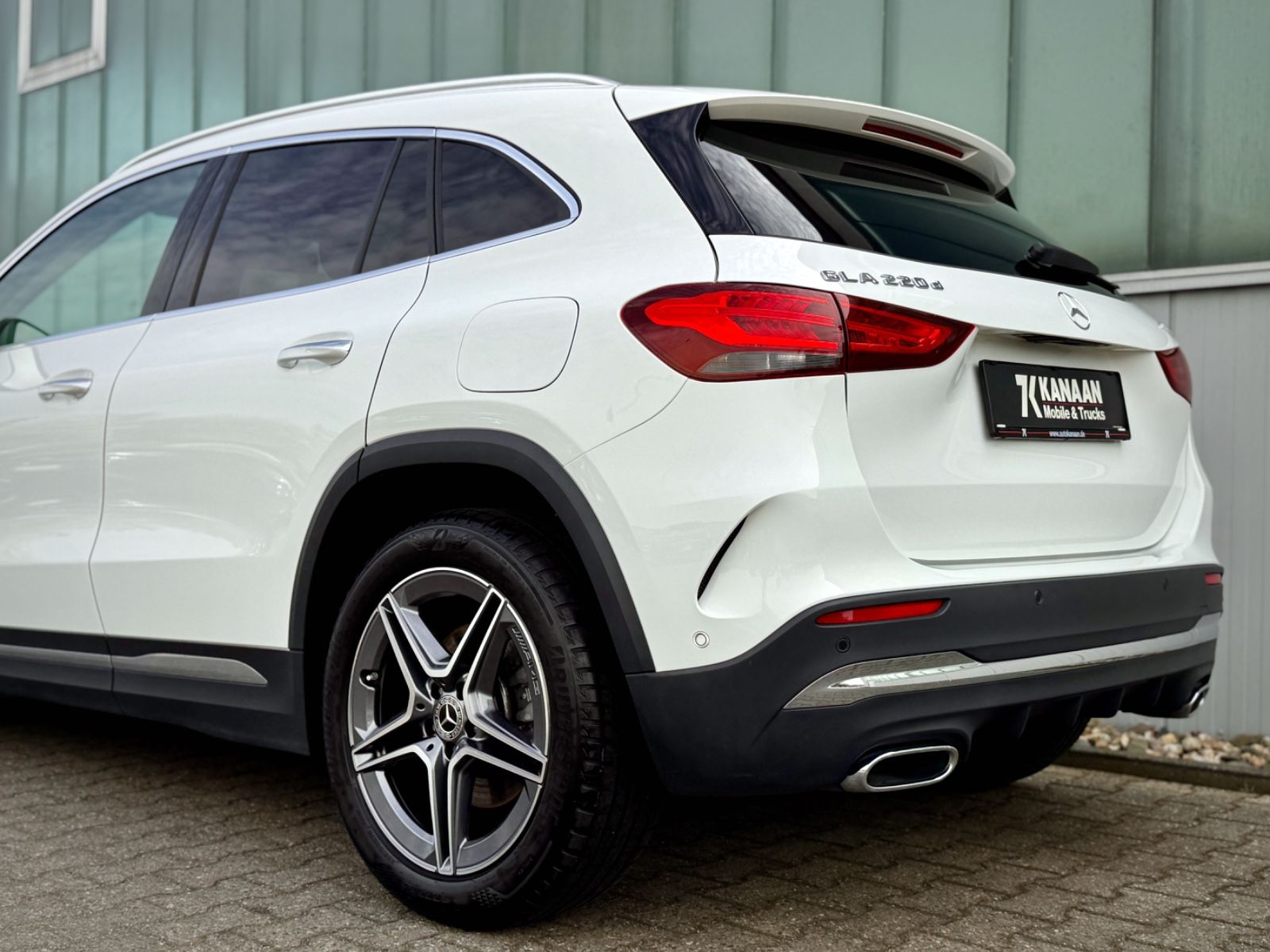 Fahrzeugabbildung Mercedes-Benz GLA 220d 4Matic AMG-Line *8G|CAM|ASSIST*