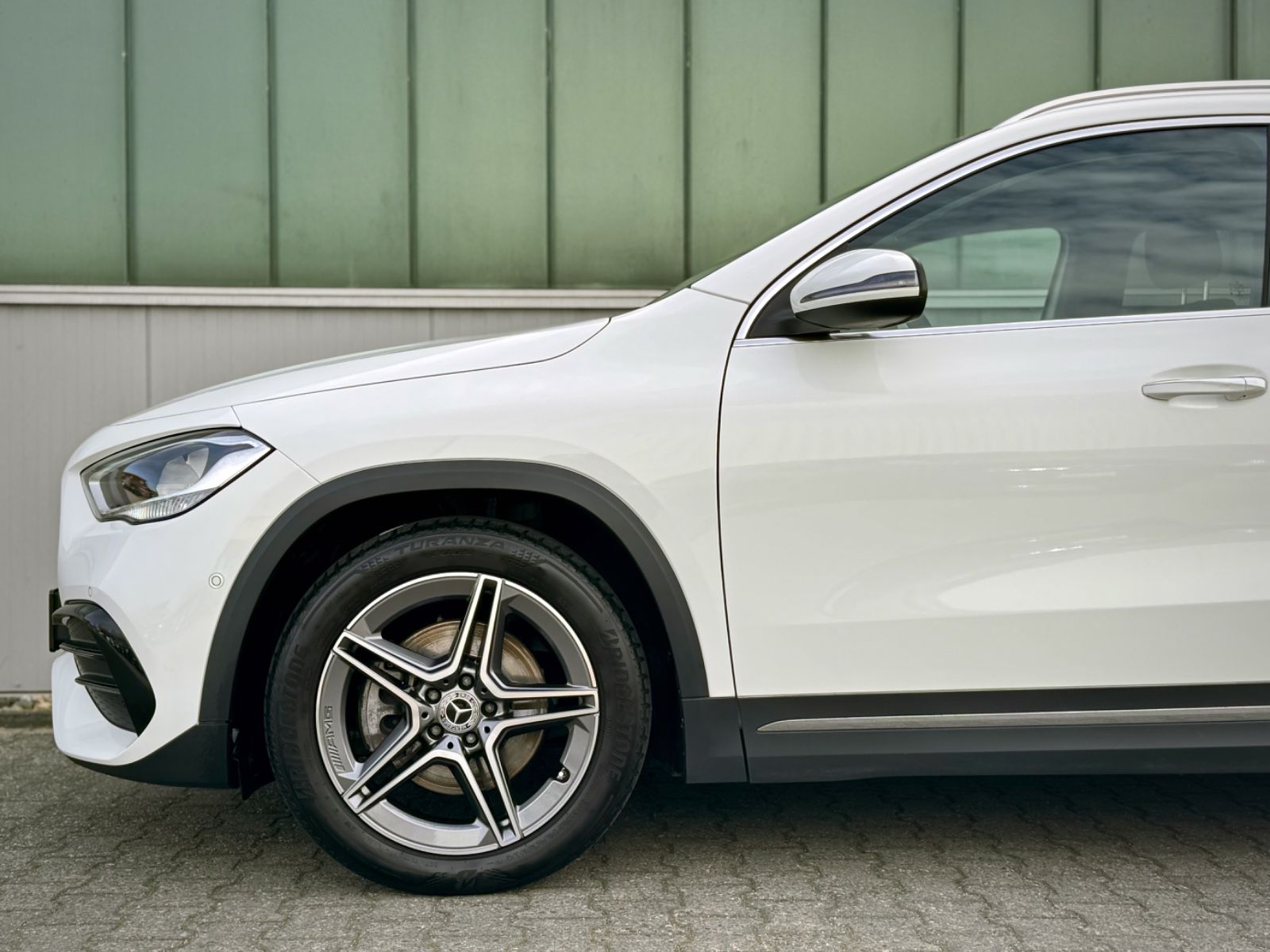 Fahrzeugabbildung Mercedes-Benz GLA 220d 4Matic AMG-Line *8G|CAM|ASSIST*