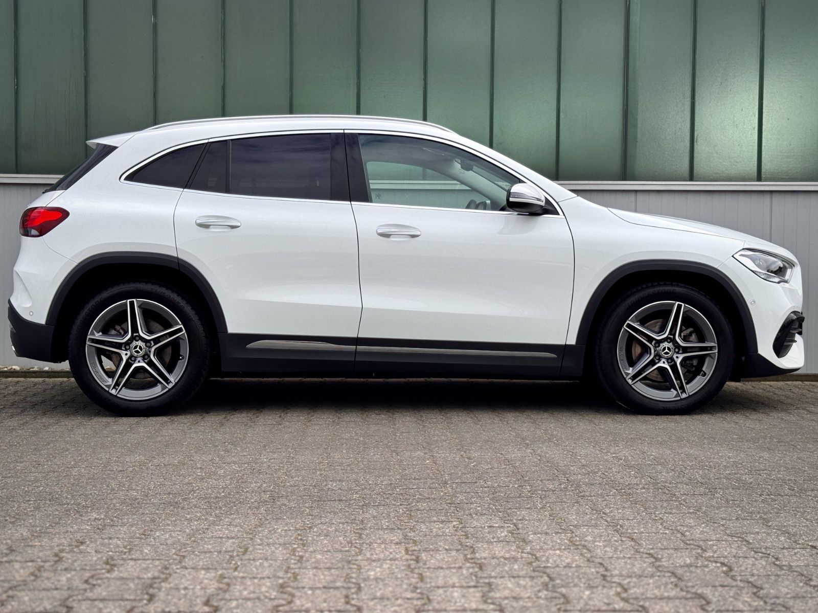 Fahrzeugabbildung Mercedes-Benz GLA 220d 4Matic AMG-Line *8G|CAM|ASSIST*