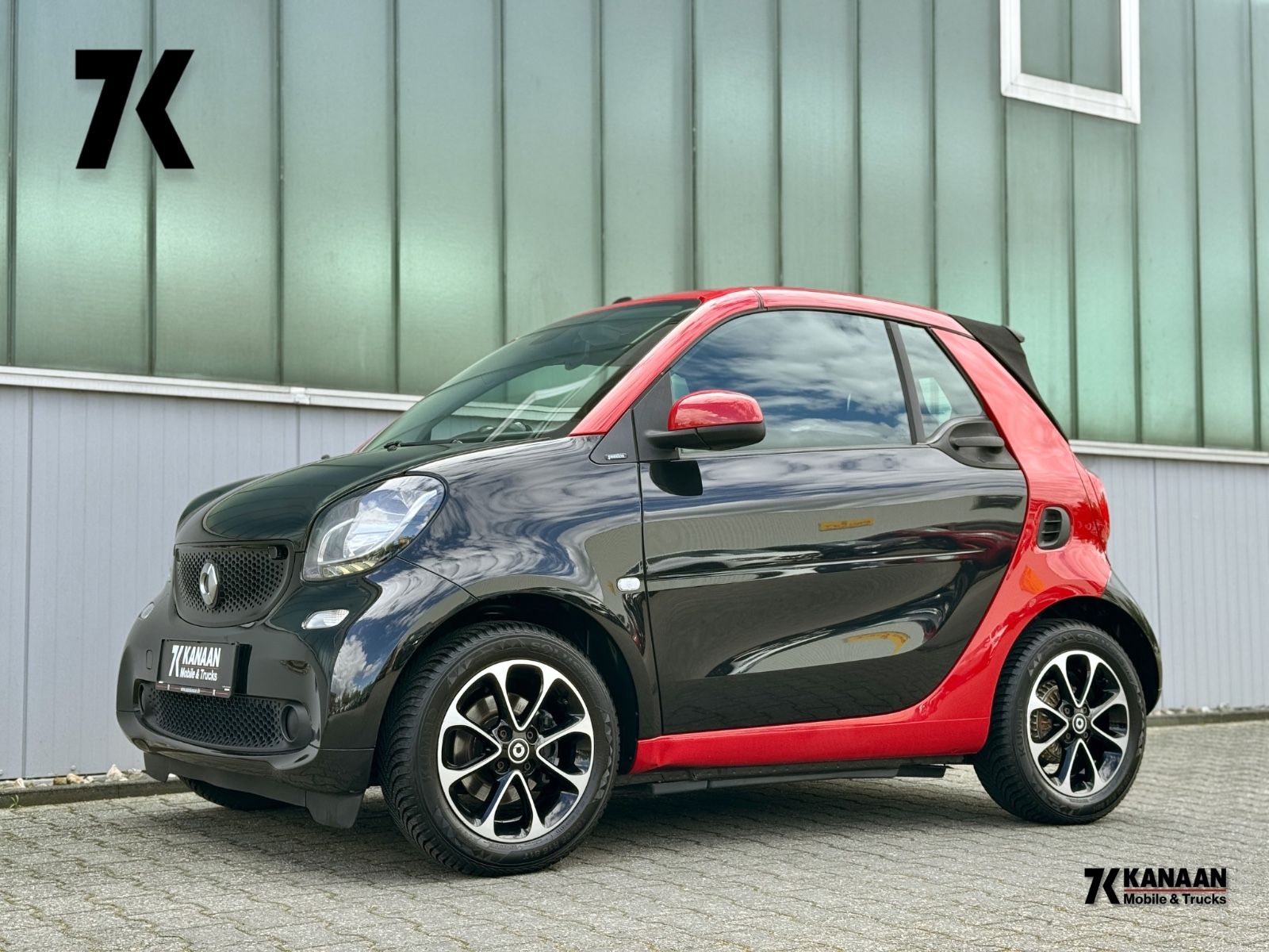Fahrzeugabbildung Smart ForTwo Cabriolet Autom. Passion*NAVI|SCHECKHEFT*