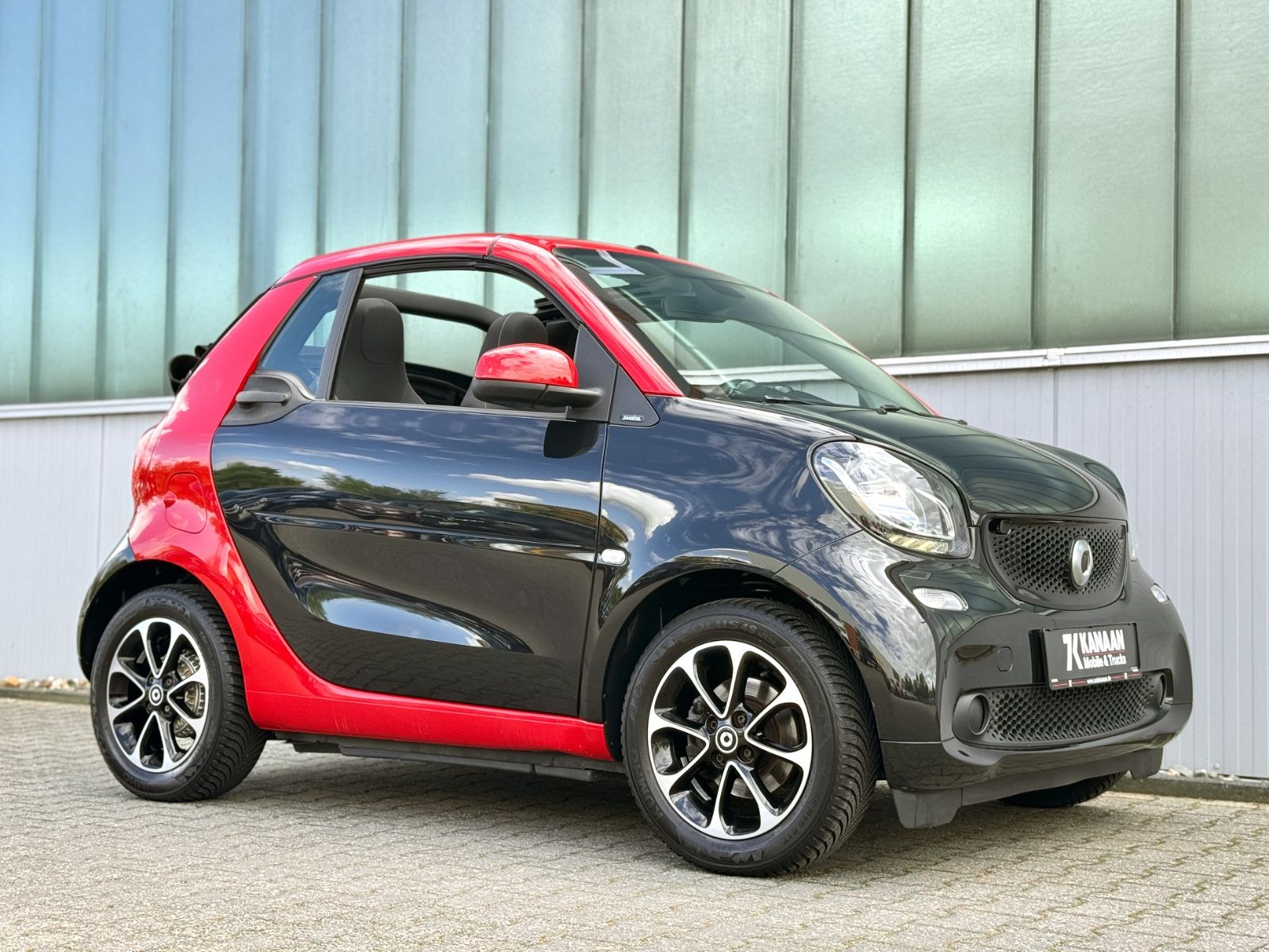 Fahrzeugabbildung Smart ForTwo Cabriolet Autom. Passion*NAVI|SCHECKHEFT*