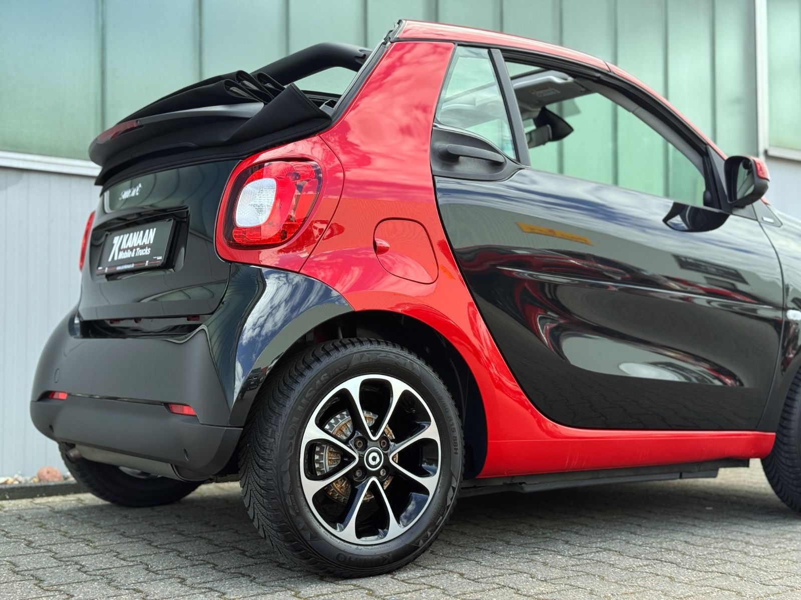 Fahrzeugabbildung Smart ForTwo Cabriolet Autom. Passion*NAVI|SCHECKHEFT*