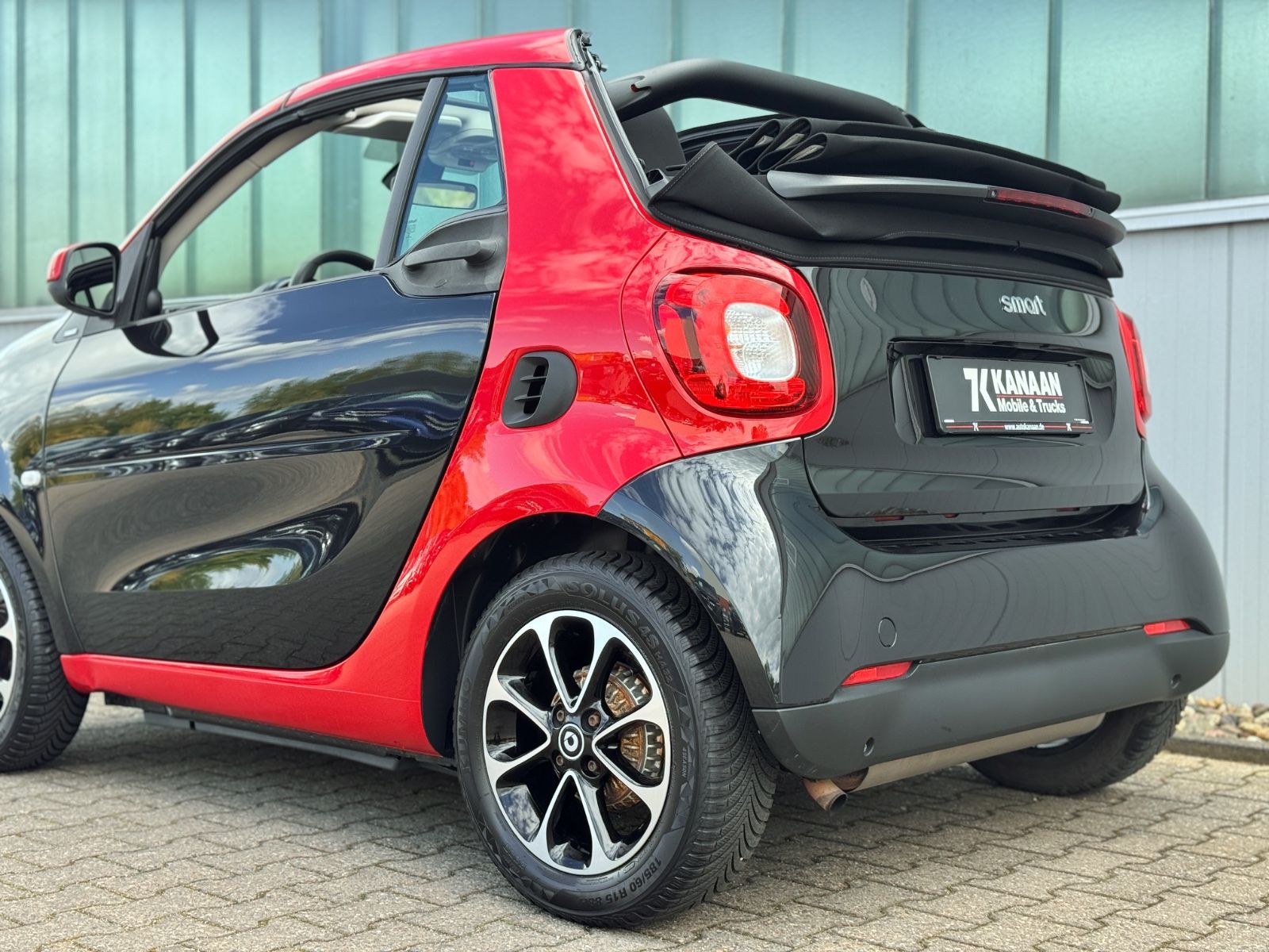 Fahrzeugabbildung Smart ForTwo Cabriolet Autom. Passion*NAVI|SCHECKHEFT*