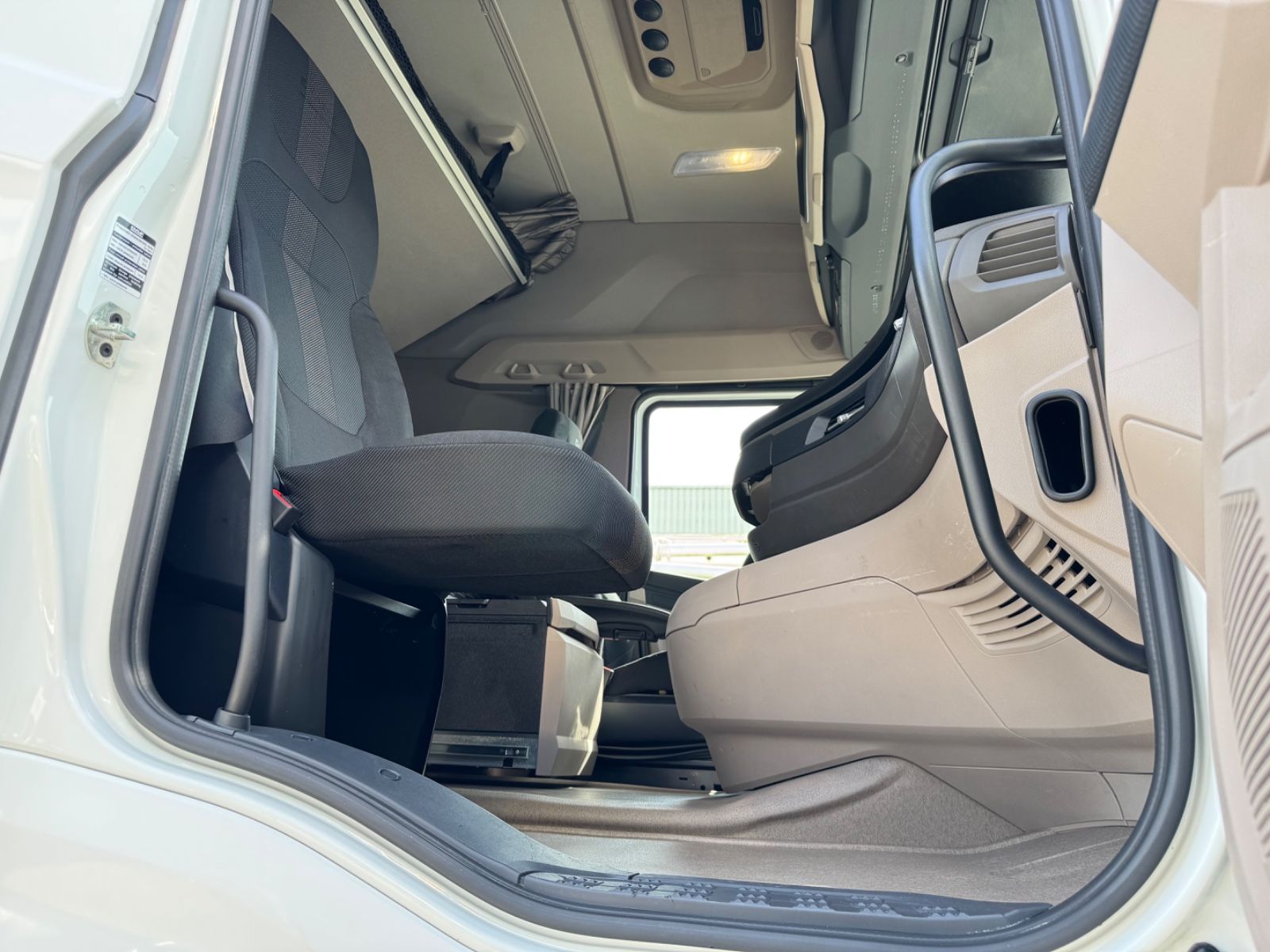 Fahrzeugabbildung DAF XG 480 FT Standklima 2 x TANK 1.195Ltr