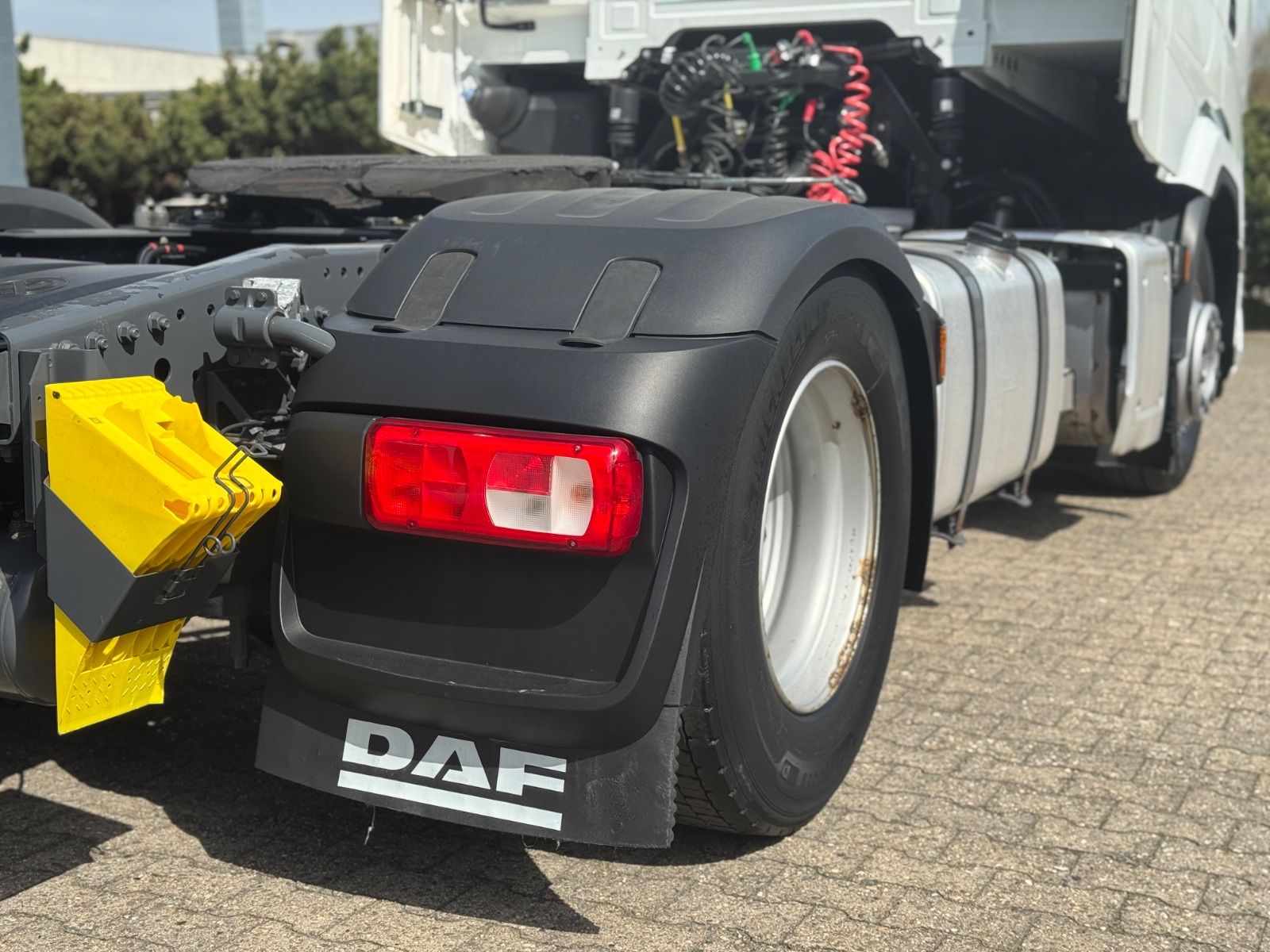 Fahrzeugabbildung DAF XG 480 FT Standklima 2 x TANK 1.195Ltr