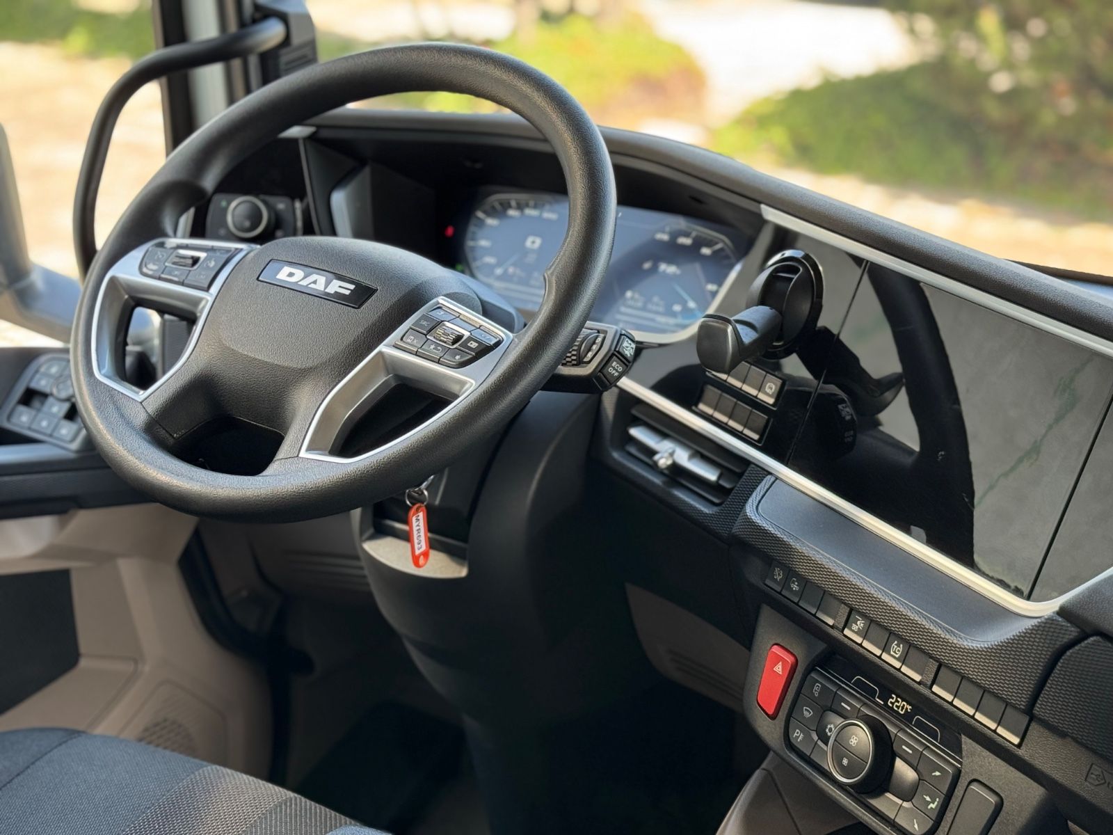 Fahrzeugabbildung DAF XG 480 FT Standklima 2 x TANK 1.195Ltr