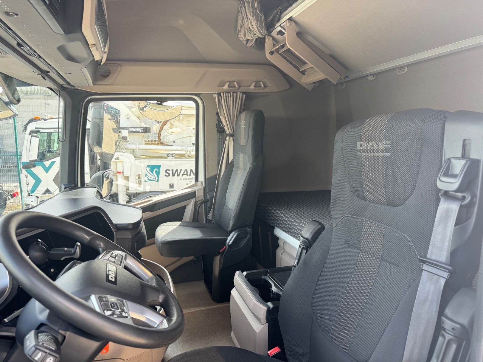 Fahrzeugabbildung DAF XG 480 FT Standklima 2 x TANK 1.195Ltr