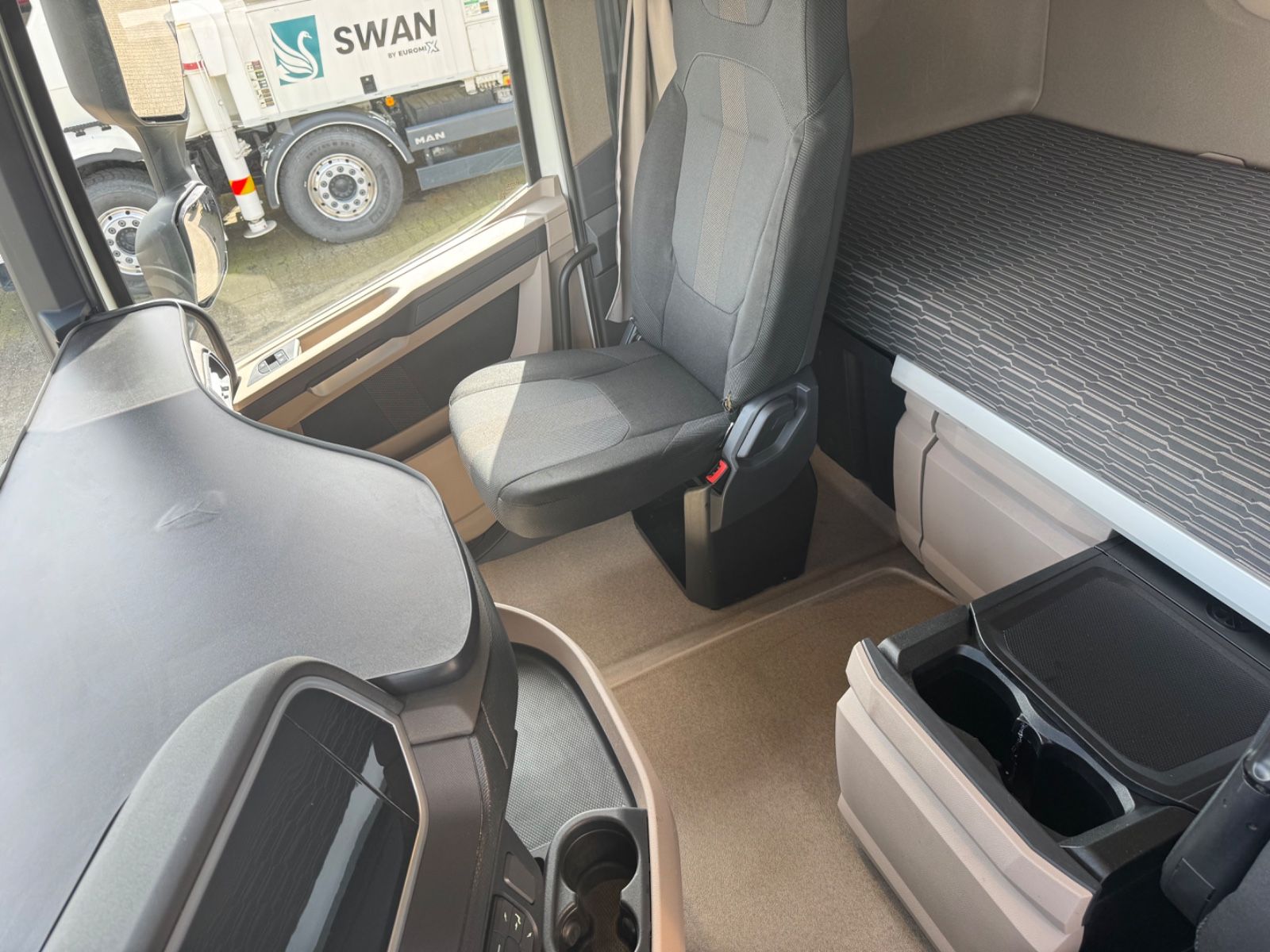 Fahrzeugabbildung DAF XG 480 FT Standklima 2 x TANK 1.195Ltr