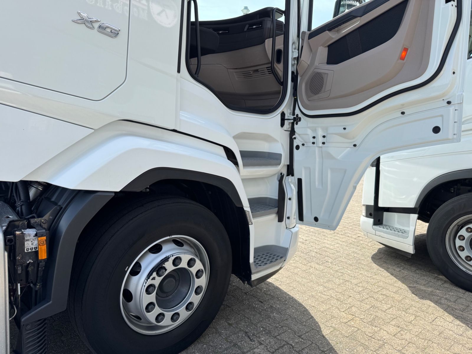 Fahrzeugabbildung DAF XG 480 FT Standklima 2 x TANK 1.195Ltr