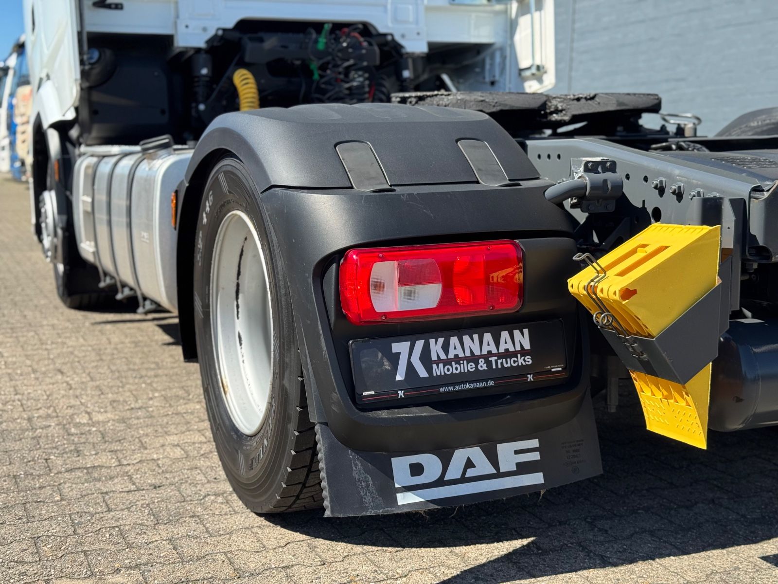 Fahrzeugabbildung DAF XG 480 FT   Standklima 2 x TANK 1.195Ltr