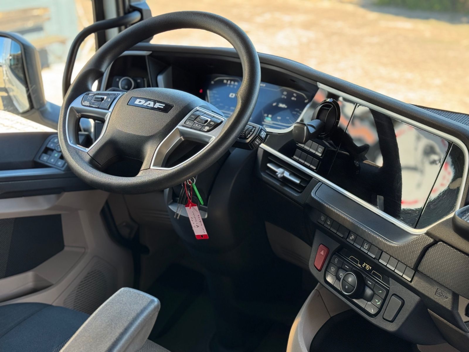 Fahrzeugabbildung DAF XG 480 FT   Standklima 2 x TANK 1.195Ltr