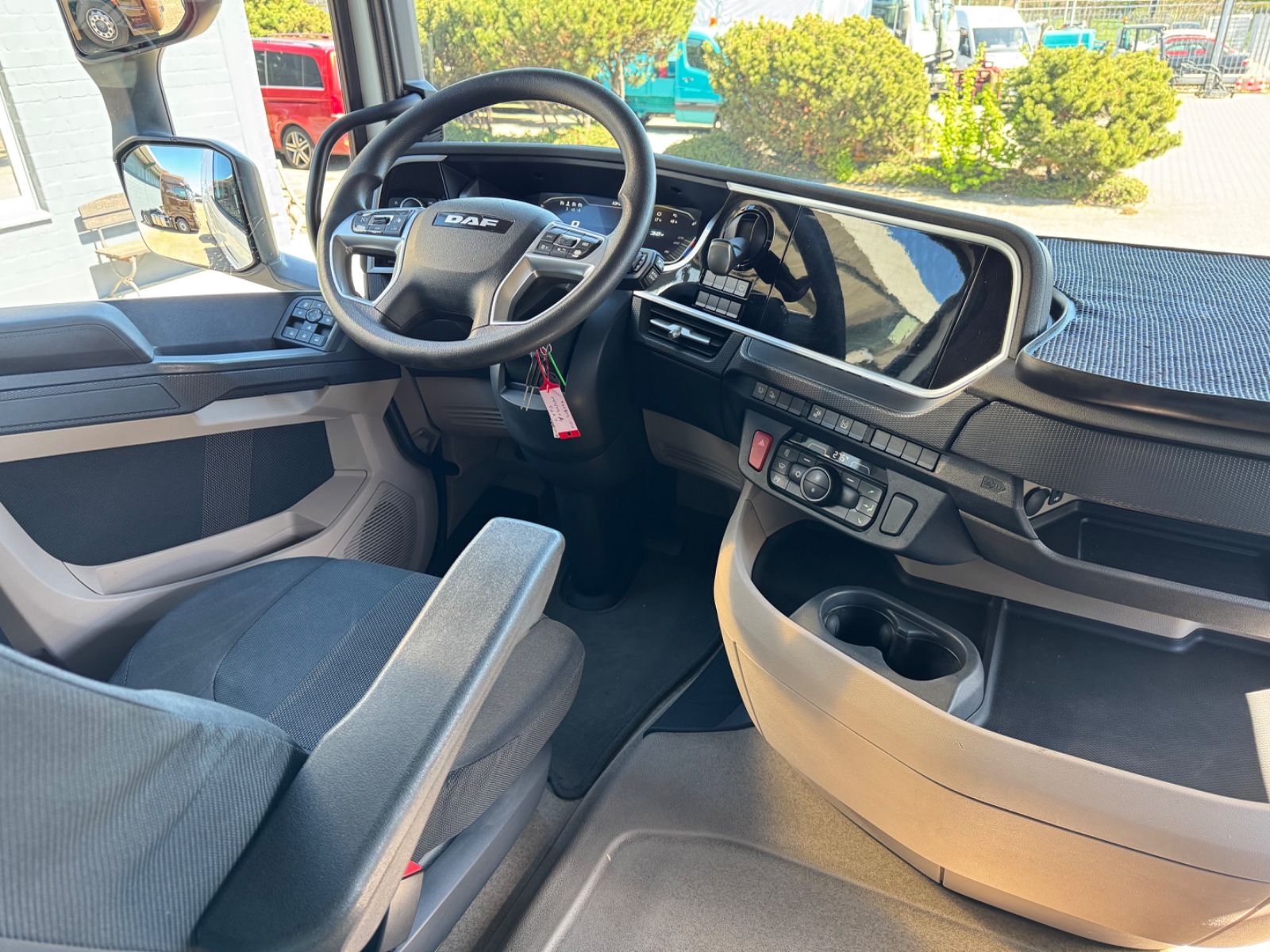 Fahrzeugabbildung DAF XG 480 FT   Standklima 2 x TANK 1.195Ltr