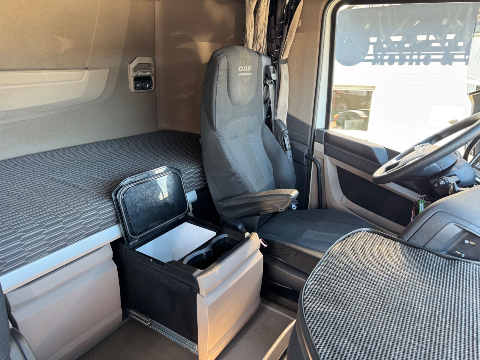 Fahrzeugabbildung DAF XG 480 FT   Standklima 2 x TANK 1.195Ltr