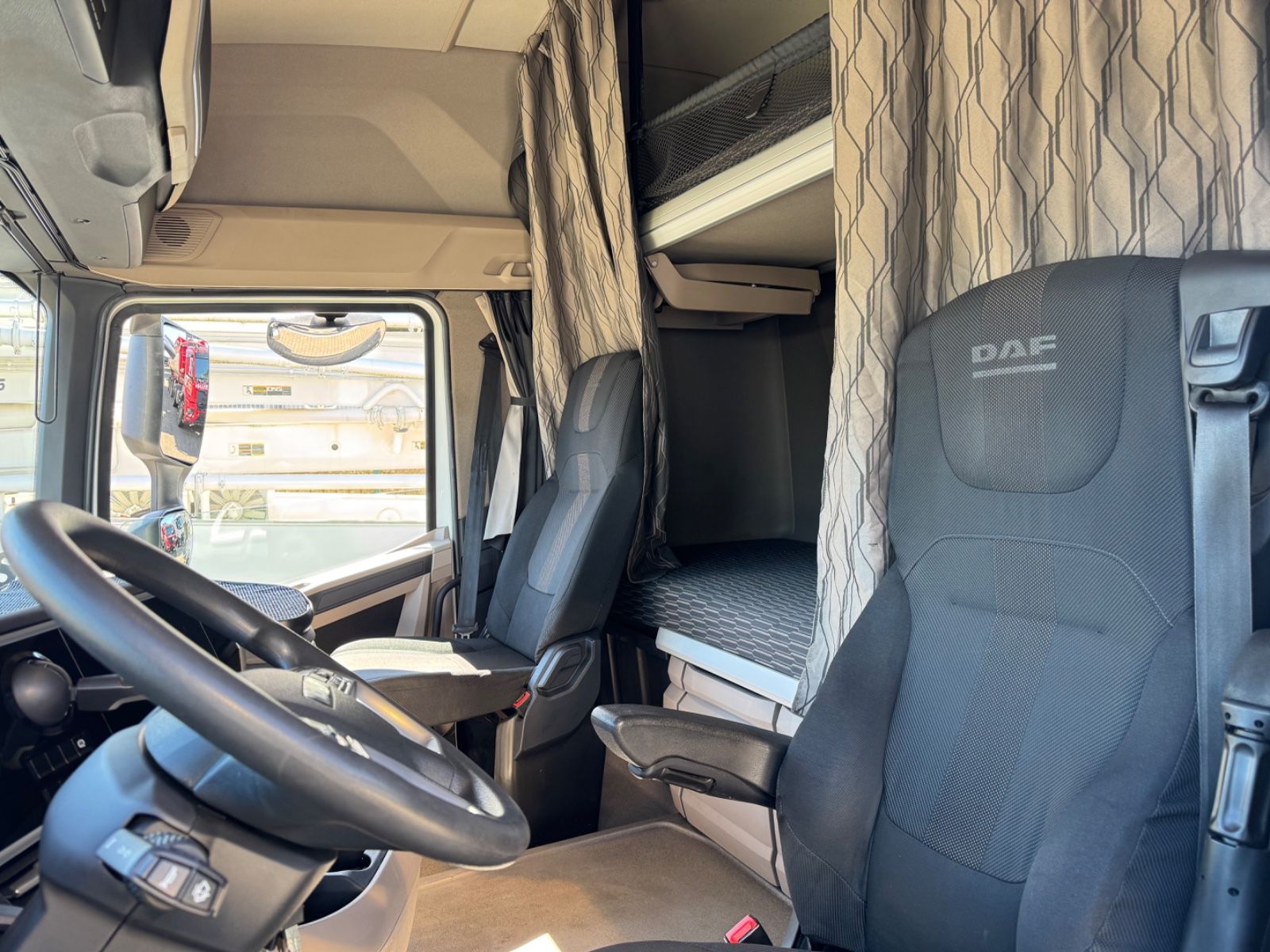 Fahrzeugabbildung DAF XG 480 FT   Standklima 2 x TANK 1.195Ltr