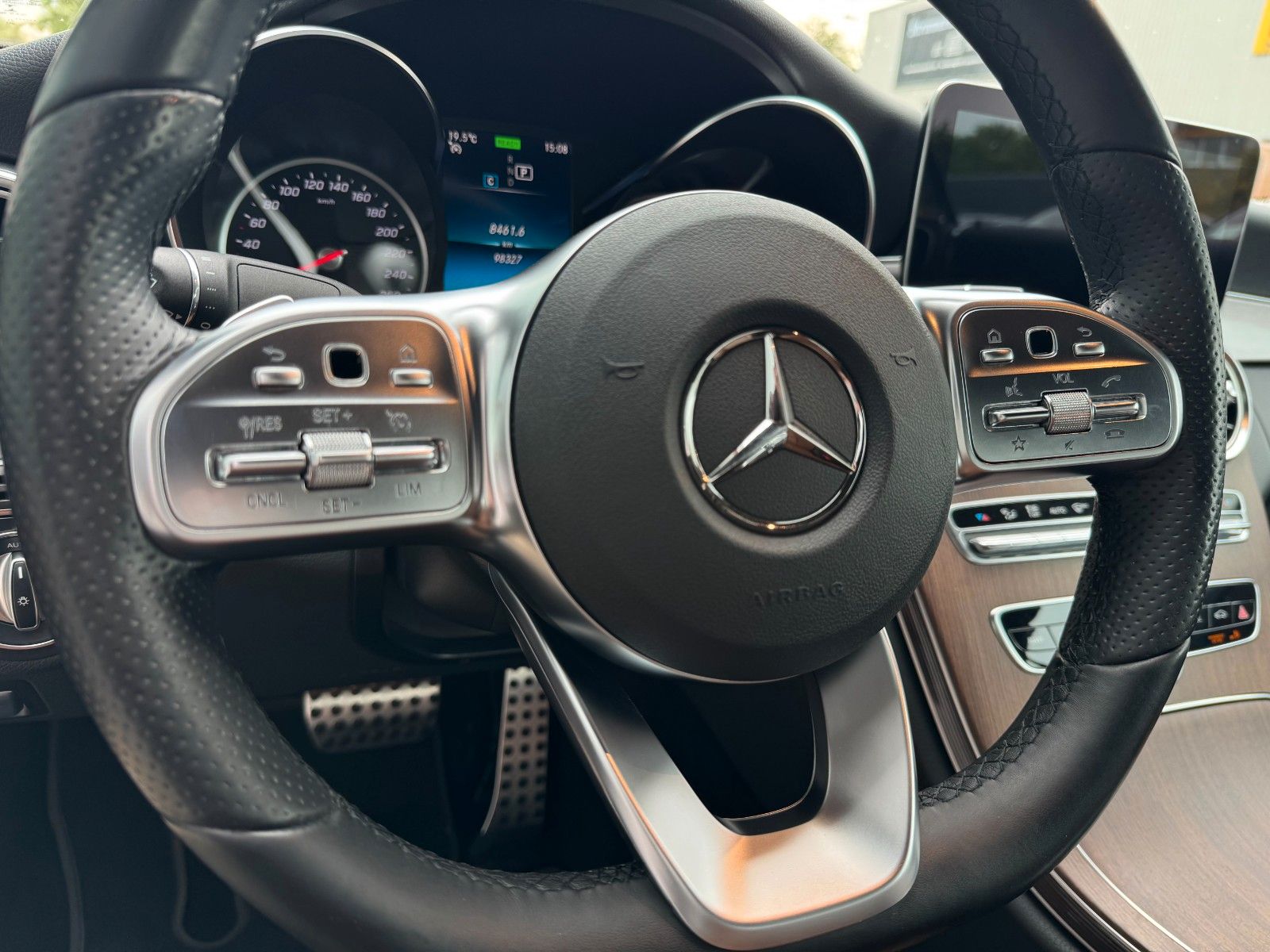 Fahrzeugabbildung Mercedes-Benz C 300 Cabrio AMG *9G|CAM|LED|AHK*
