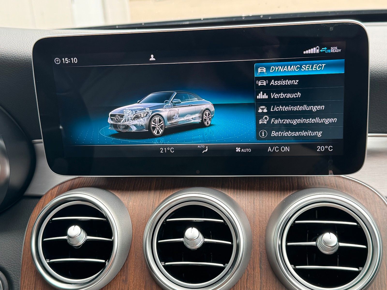 Fahrzeugabbildung Mercedes-Benz C 300 Cabrio AMG *9G|CAM|LED|AHK*