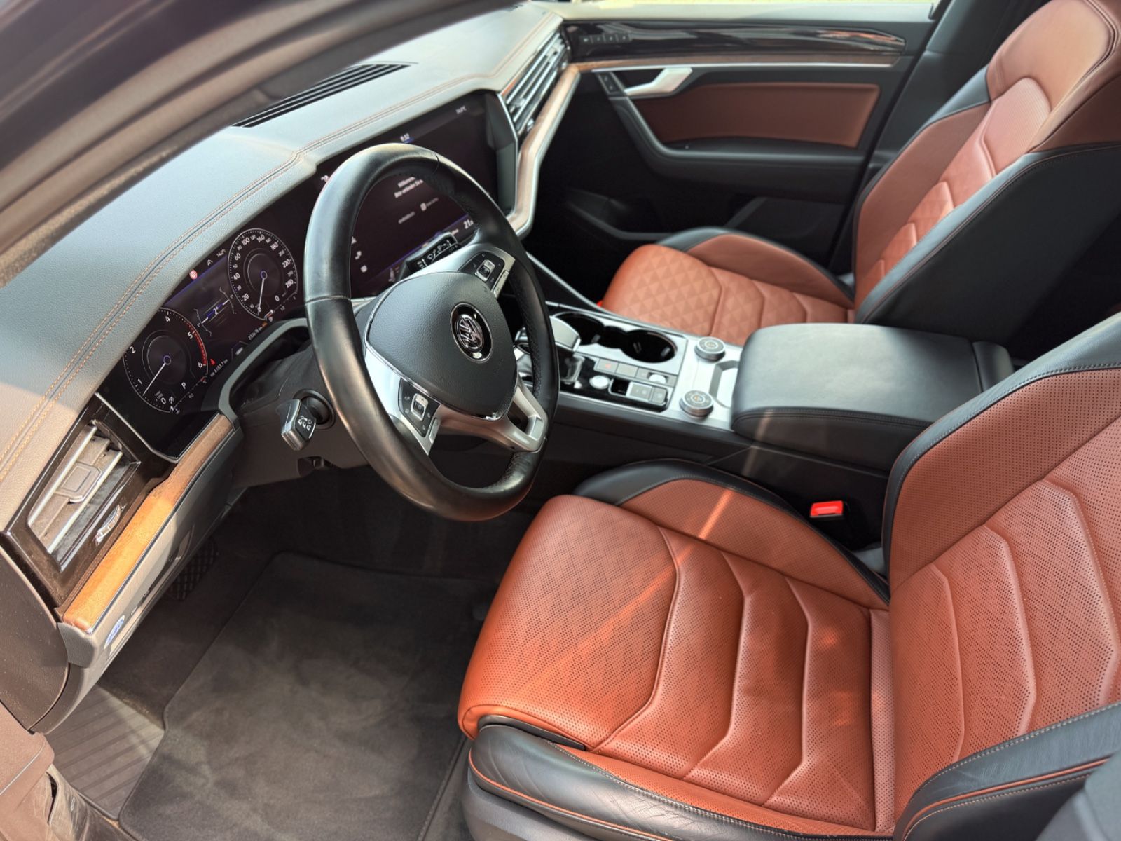 Fahrzeugabbildung Volkswagen Touareg 3.0TDI V6 Atmosphere 4Motion *CAM|LED*
