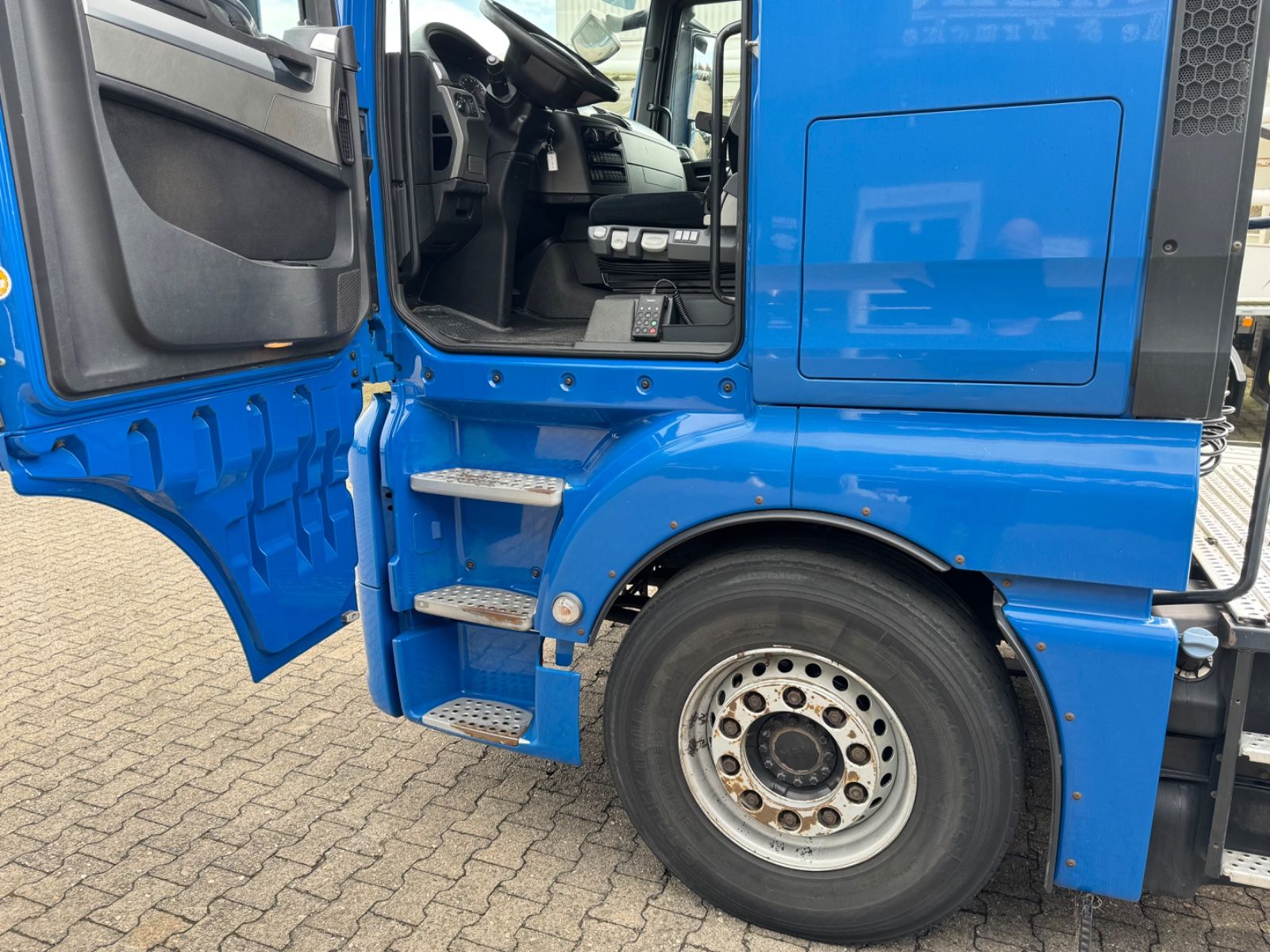 Fahrzeugabbildung MAN TGX 18.440 TGX FSA XLX 4x2 BLS