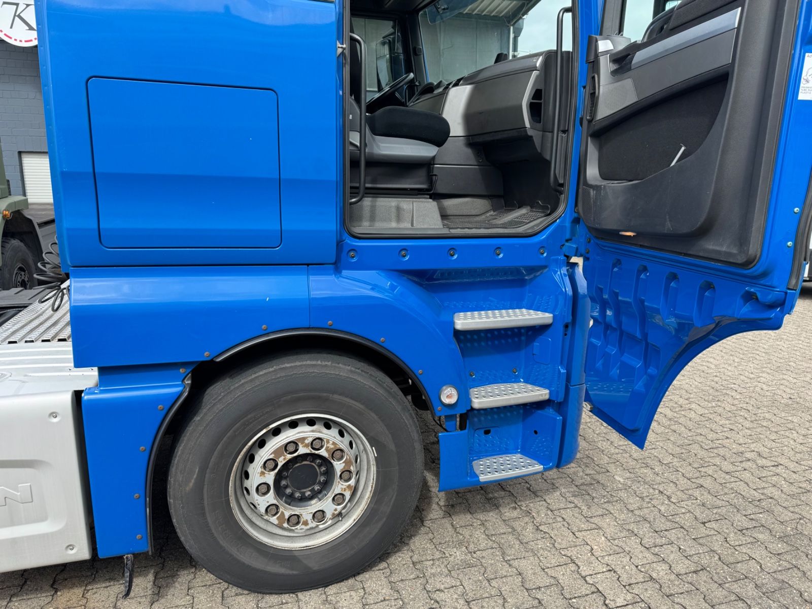 Fahrzeugabbildung MAN TGX 18.440 TGX FSA XLX 4x2 BLS