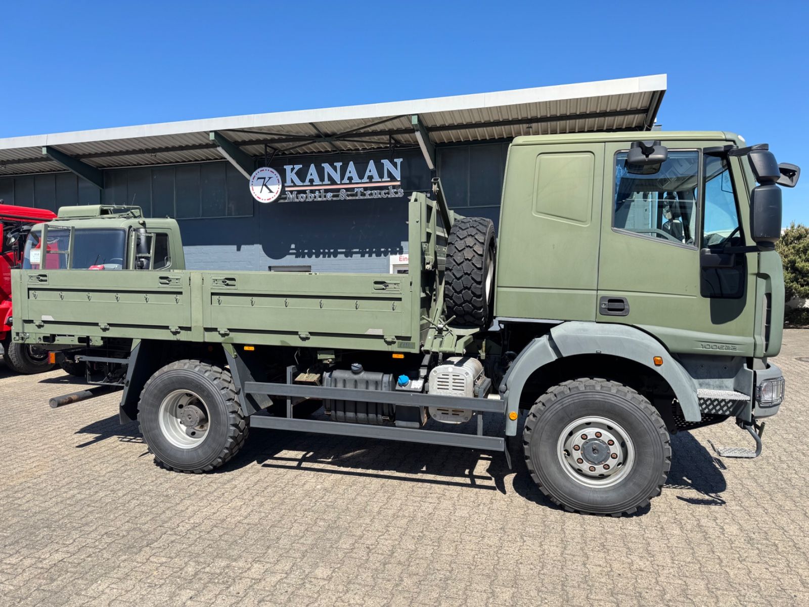 Fahrzeugabbildung Iveco ML100E22WM-BW 4x4 Miltär Camper Exped 19 TKm