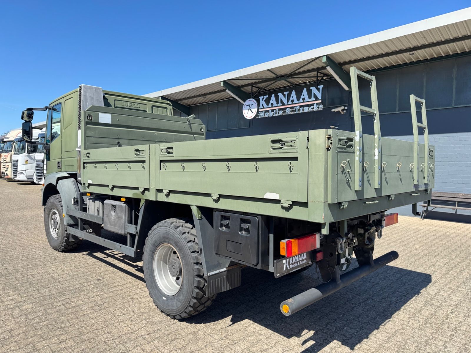 Fahrzeugabbildung Iveco ML100E22WM-BW 4x4 Miltär Camper Exped 19 TKm