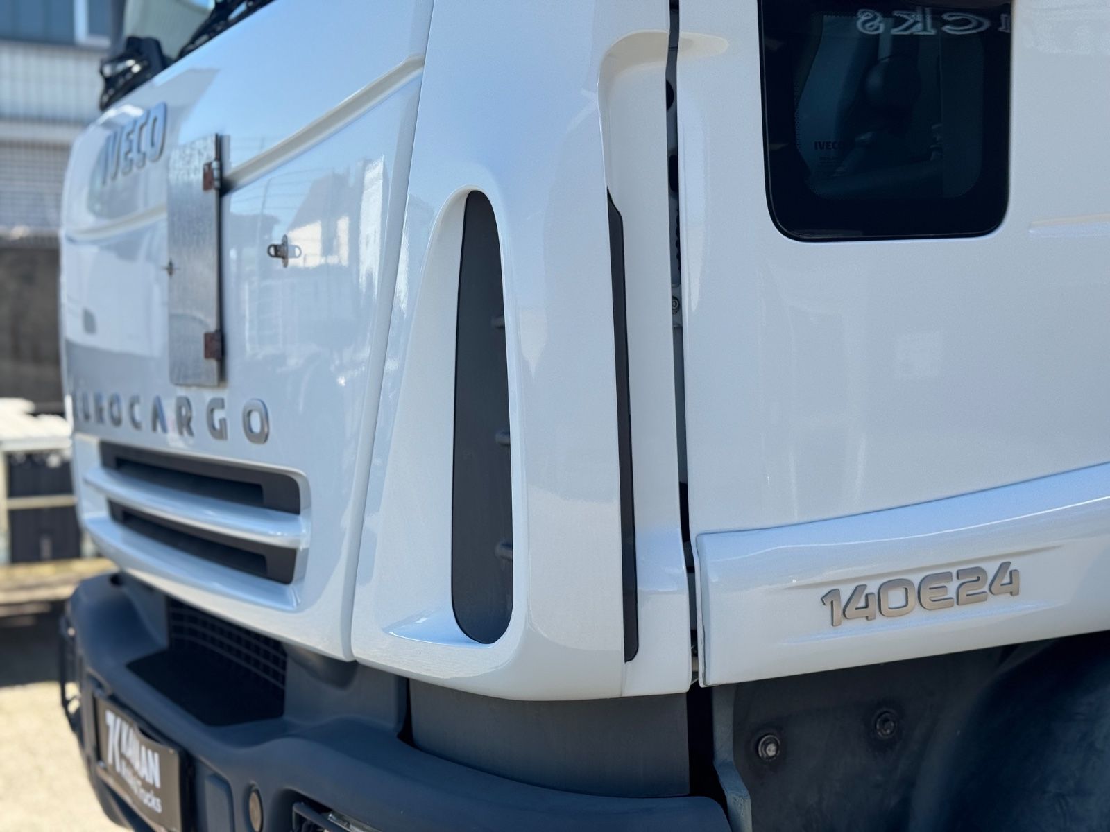 Fahrzeugabbildung Iveco 140 E240 Eurocargo 4x4 Miltär Camper Expedition