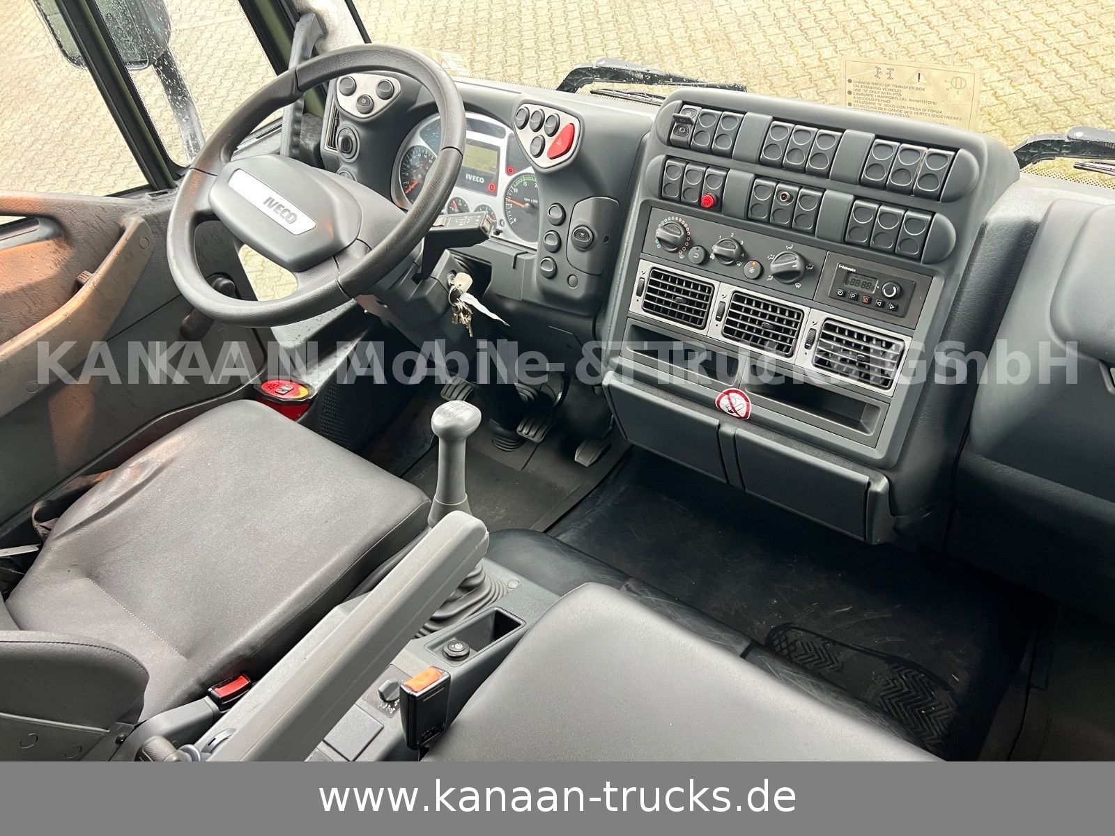 Fahrzeugabbildung Iveco 140 E240 Eurocargo 4x4 Miltär Camper Expedition