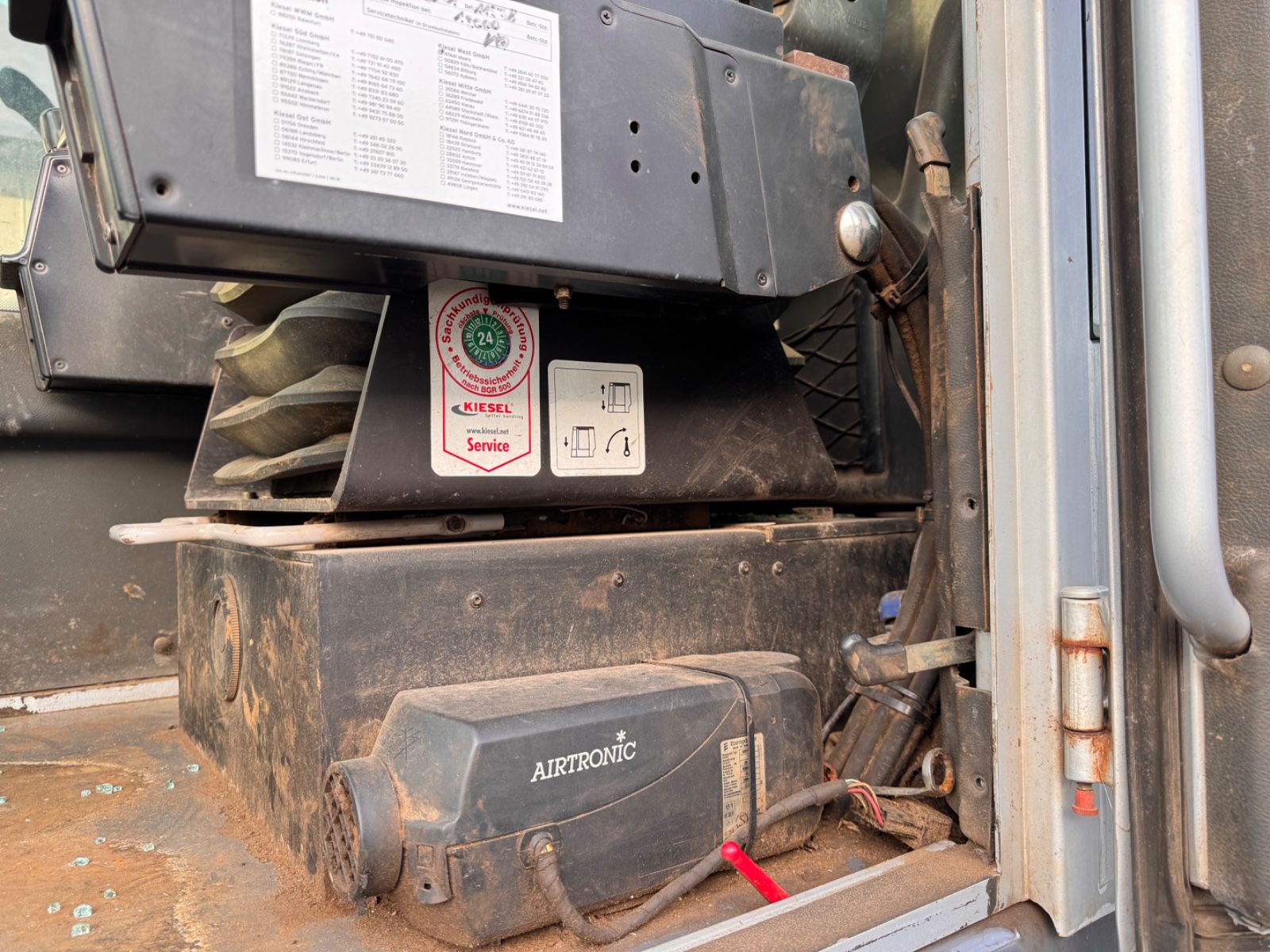 Fahrzeugabbildung Fuchs Terex MHL 340 Umschlagbagger Magnet