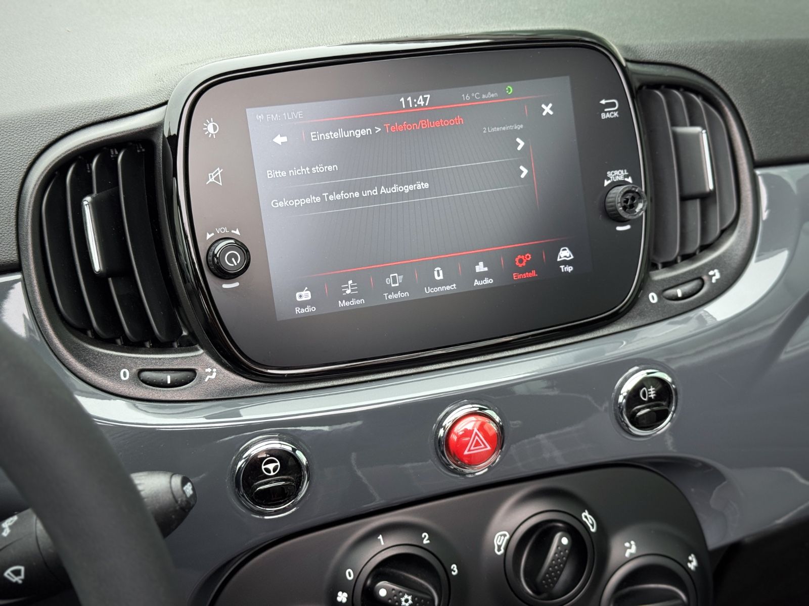 Fahrzeugabbildung Fiat 500 1.0 GSE Hybrid Cabriolet Lounge *U-CONNECT*
