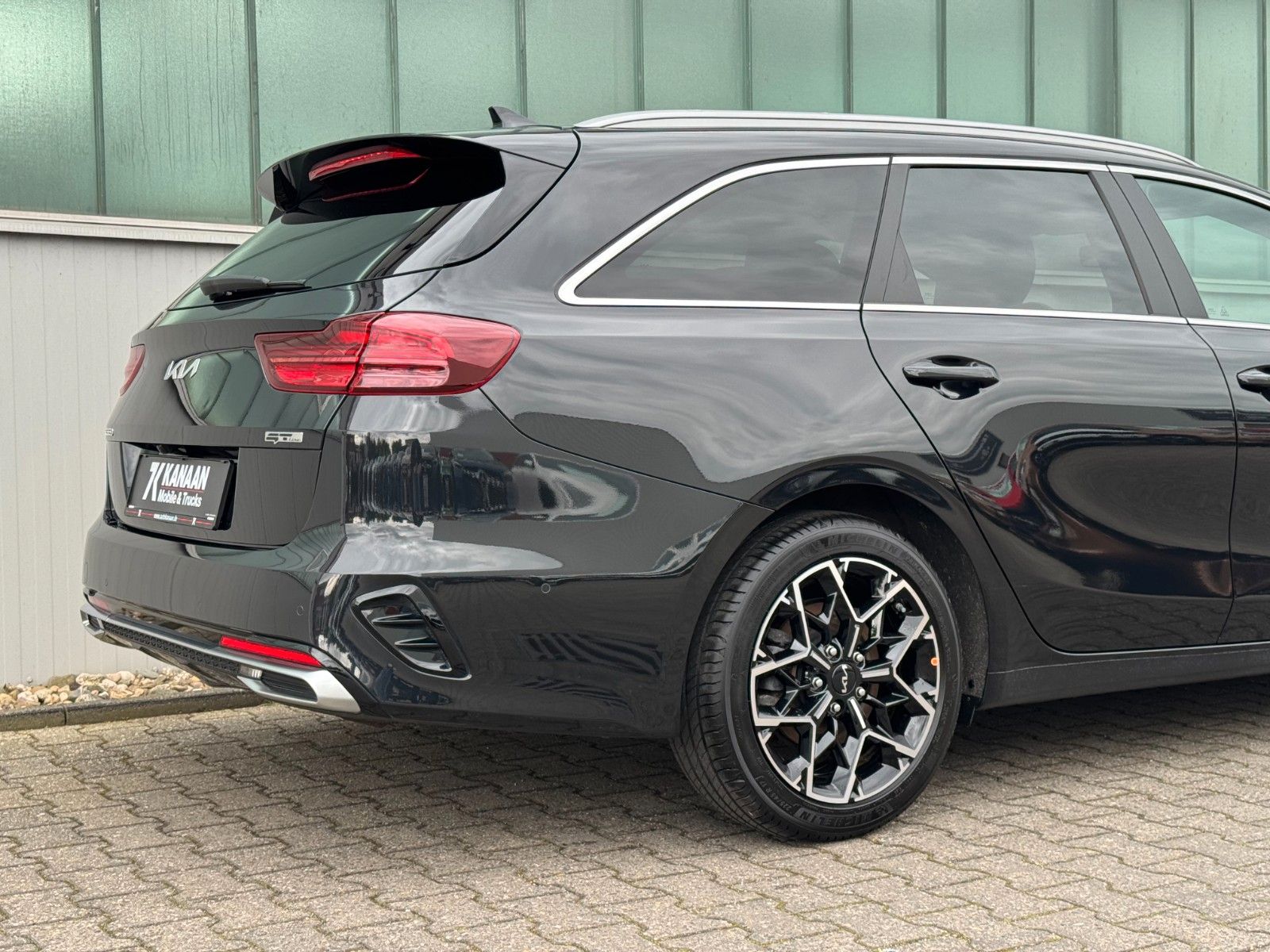 Fahrzeugabbildung Kia Cee'd Sportswagon 1.5 T-GDI GT-Line*LED|NAV|CAM*