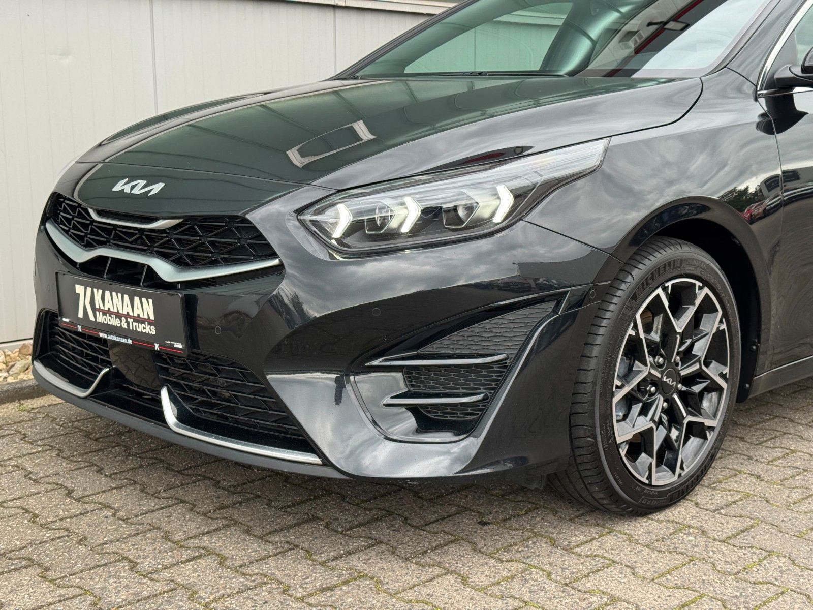 Fahrzeugabbildung Kia Cee'd Sportswagon 1.5 T-GDI GT-Line*LED|NAV|CAM*