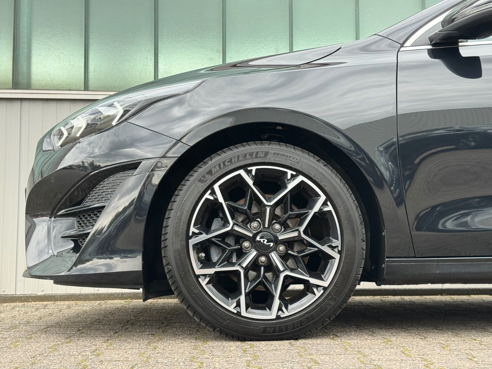 Fahrzeugabbildung Kia Cee'd Sportswagon 1.5 T-GDI GT-Line*LED|NAV|CAM*