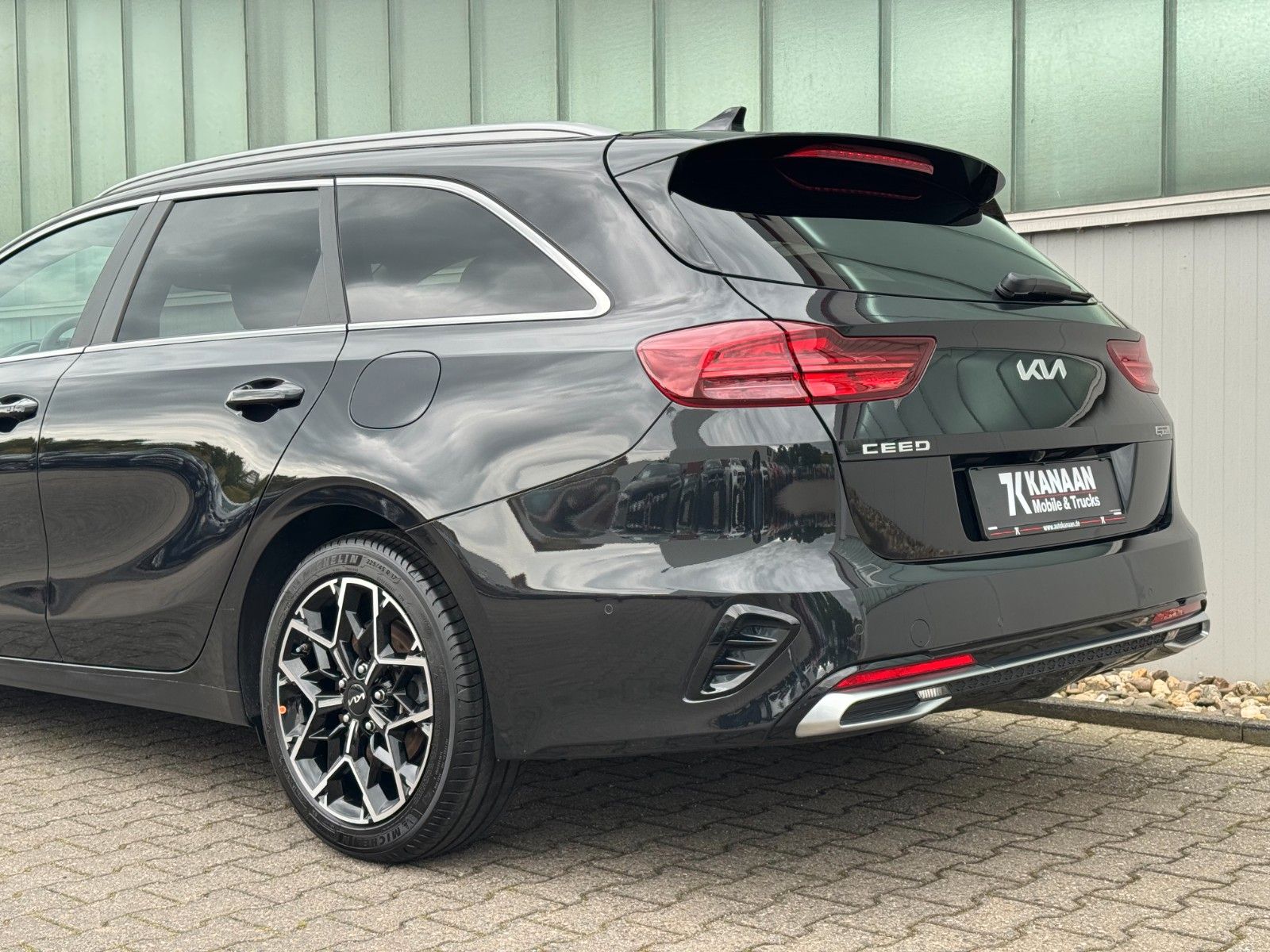 Fahrzeugabbildung Kia Cee'd Sportswagon 1.5 T-GDI GT-Line*LED|NAV|CAM*