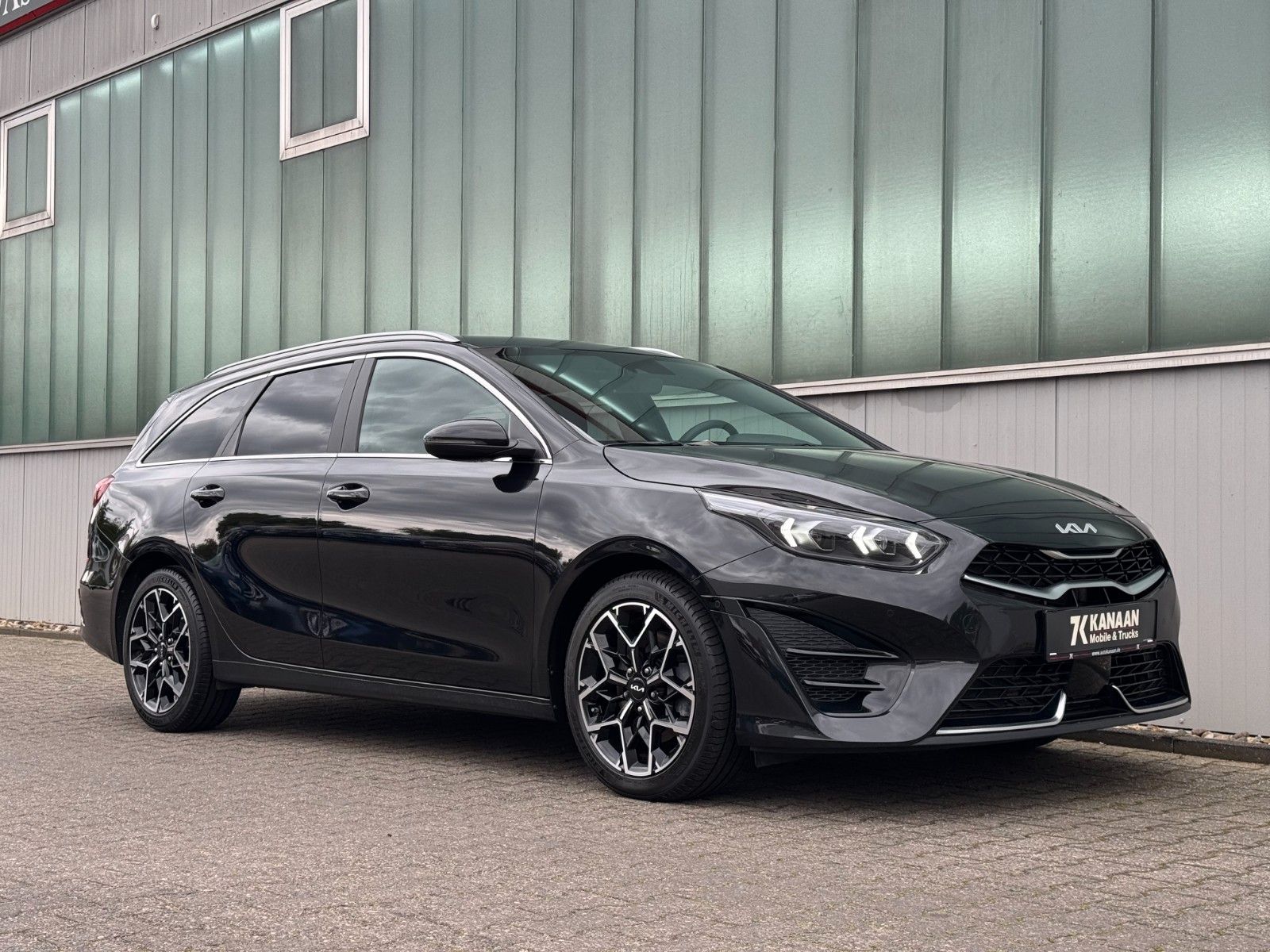 Fahrzeugabbildung Kia Cee'd Sportswagon 1.5 T-GDI GT-Line*LED|NAV|CAM*