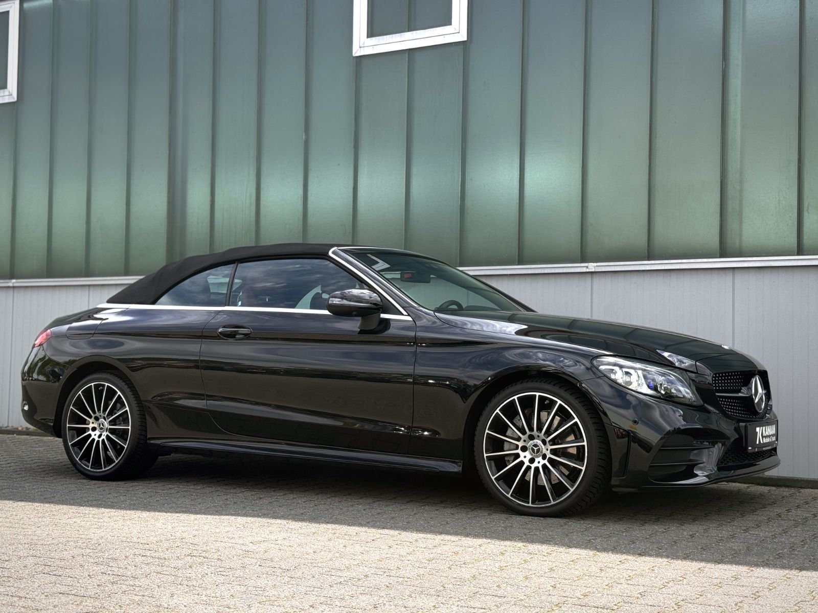 Fahrzeugabbildung Mercedes-Benz C 300 Cabriolet AMG-Line*ASSIST|LEDER ROT|NIGHT*