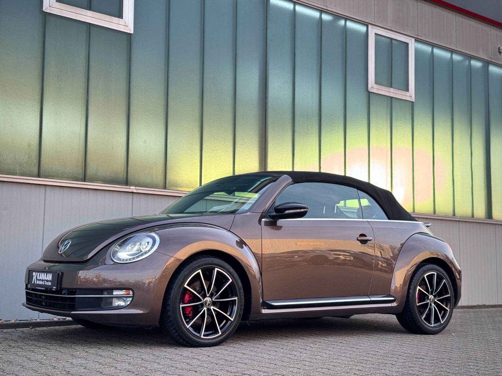 Fahrzeugabbildung Volkswagen Beetle 2.0 TSI Cabriolet Sport*DSG|XENON|CAM*