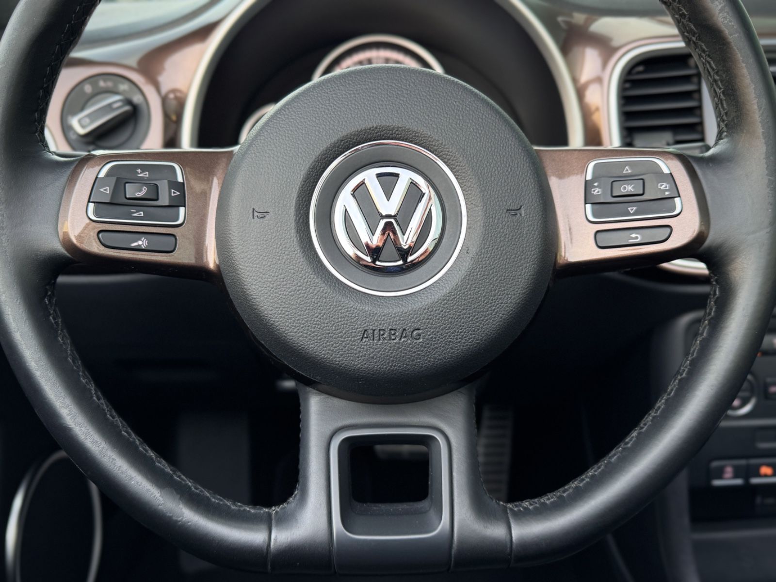 Fahrzeugabbildung Volkswagen Beetle 2.0 TSI Cabriolet Sport*DSG|XENON|CAM*