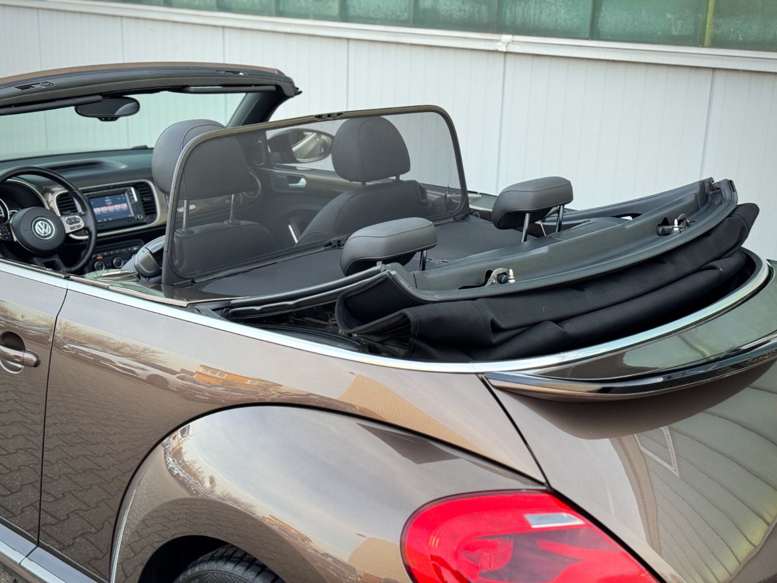 Fahrzeugabbildung Volkswagen Beetle 2.0 TSI Cabriolet Sport*DSG|XENON|CAM*