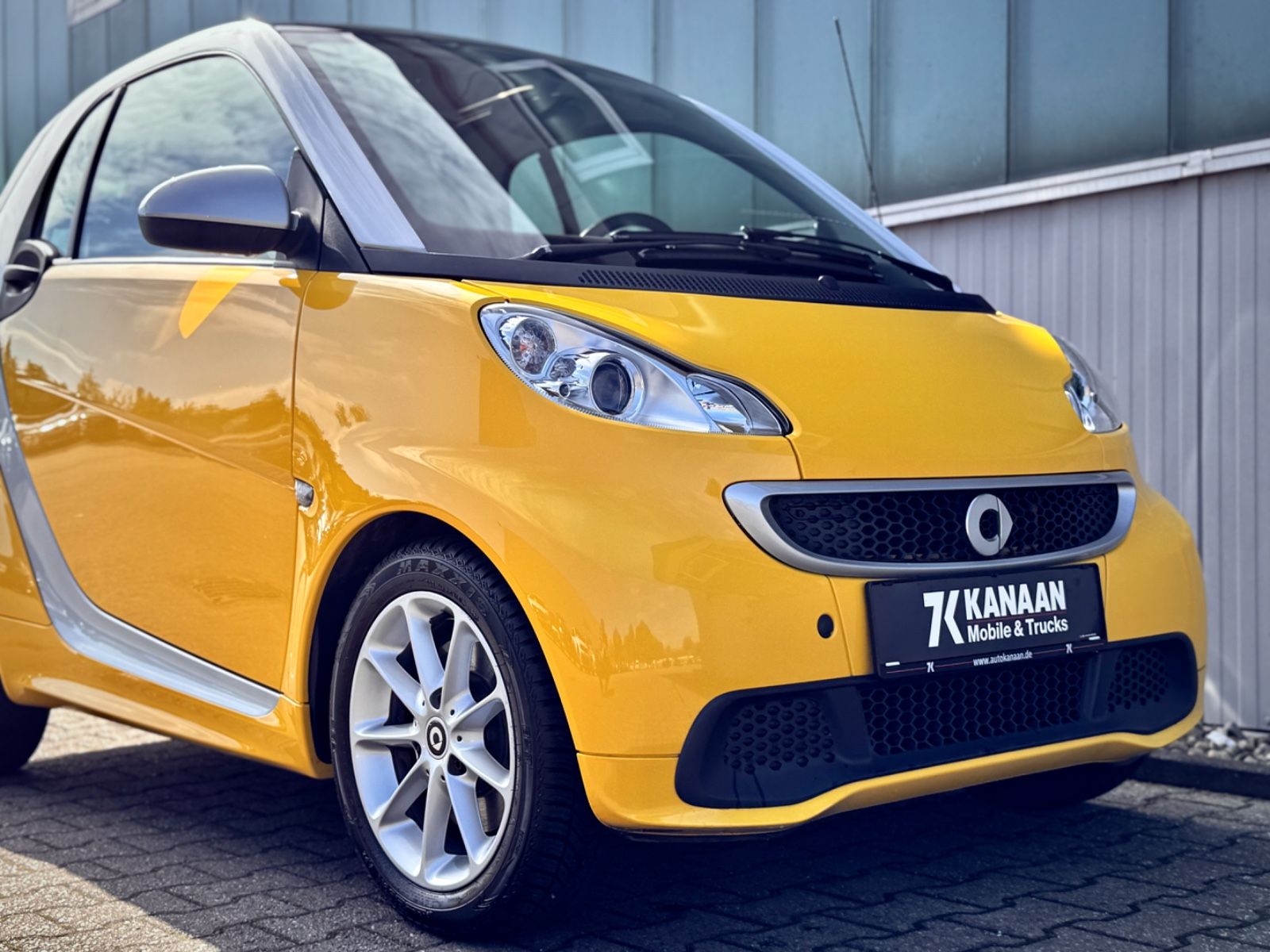 Fahrzeugabbildung Smart ForTwo Coupe MHD Passion *NAVI|TEL|KLIMA*