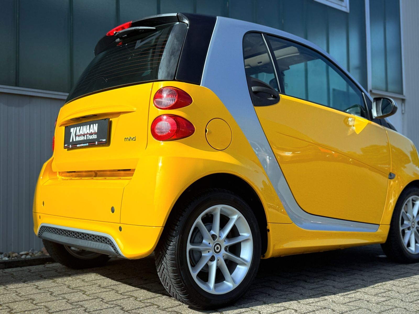 Fahrzeugabbildung Smart ForTwo Coupe MHD Passion *NAVI|TEL|KLIMA*