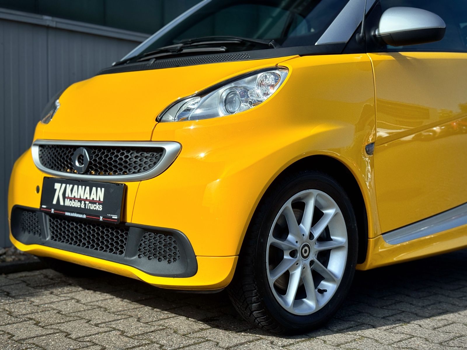 Fahrzeugabbildung Smart ForTwo Coupe MHD Passion *NAVI|TEL|KLIMA*
