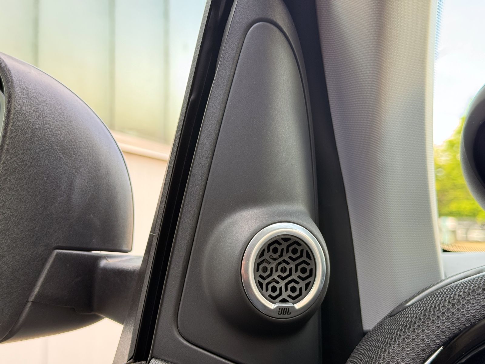 Fahrzeugabbildung Smart ForTwo Cabrio EQ Prime *NAVI|CAM|LED*