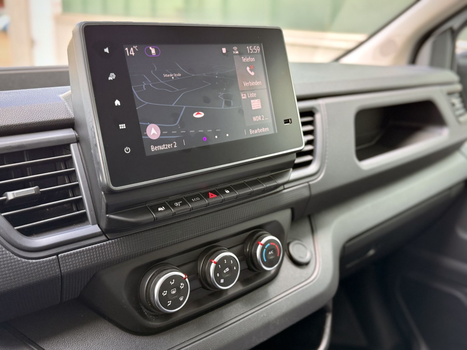 Fahrzeugabbildung Renault Trafic Kasten L2H2 3,0t Komfort *HOCHDACH*