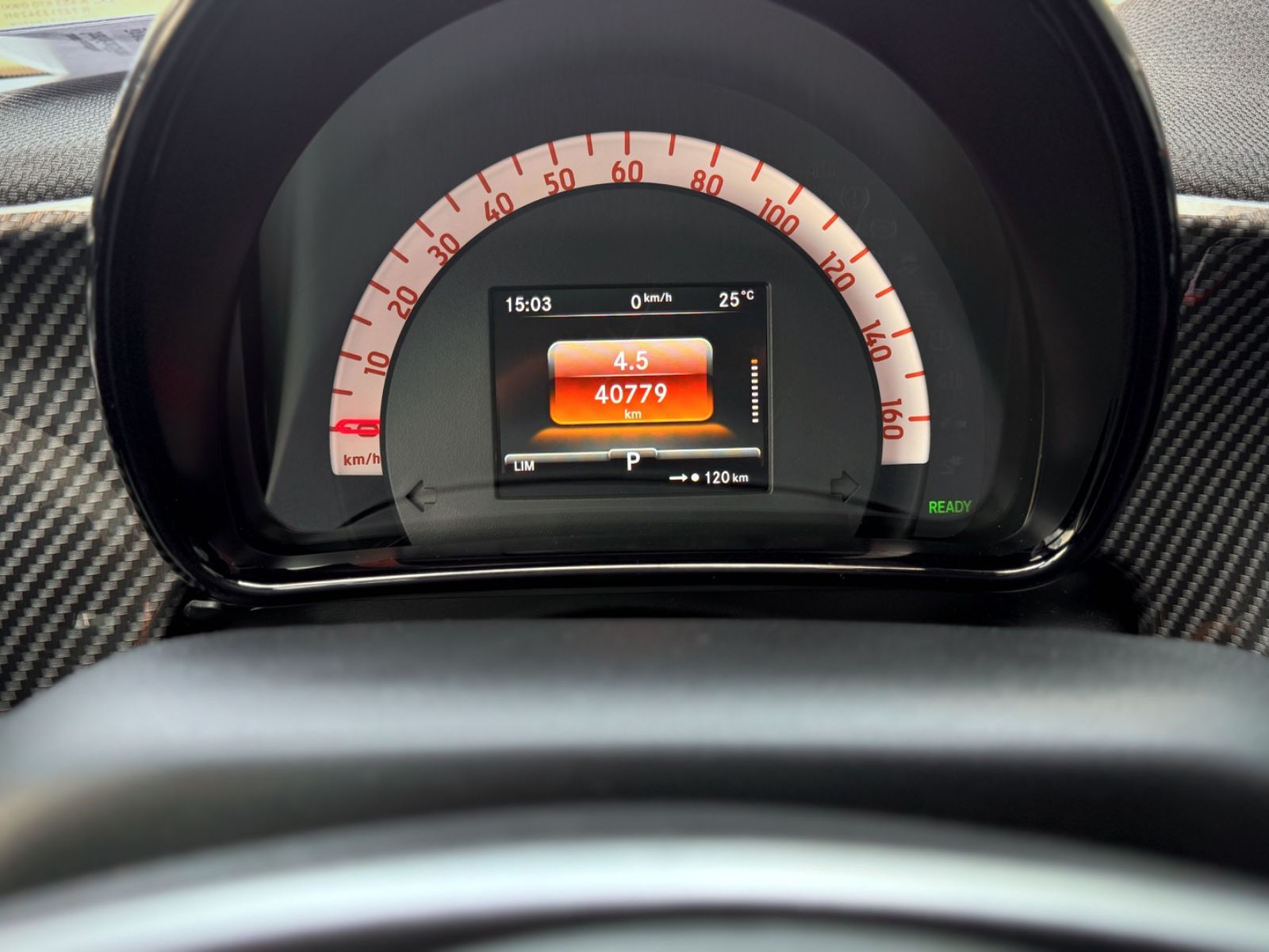 Fahrzeugabbildung Smart ForFour EQ Passion *PANORAMA|LED|CAM*