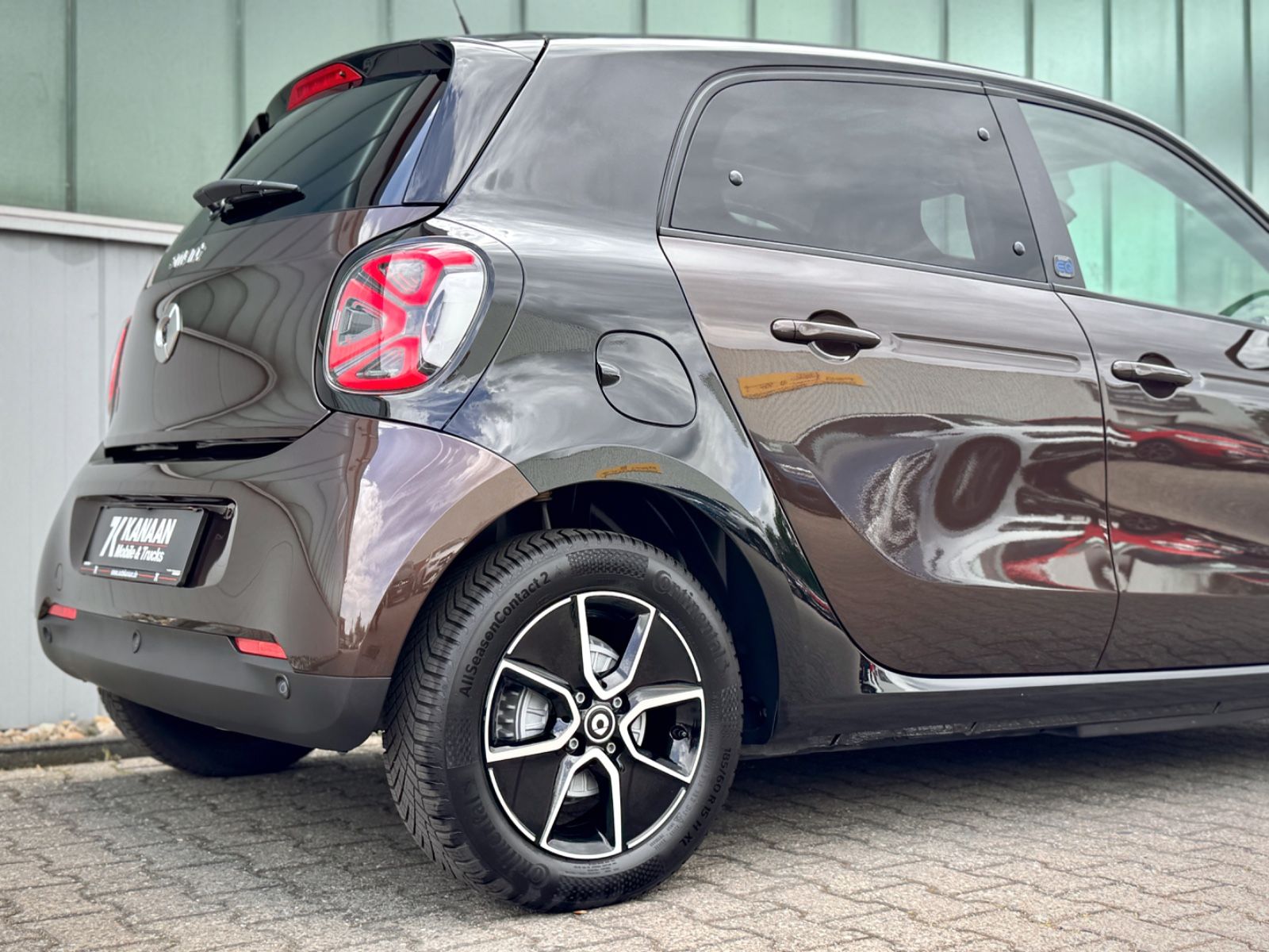 Fahrzeugabbildung Smart ForFour EQ Passion *PANORAMA|LED|CAM*