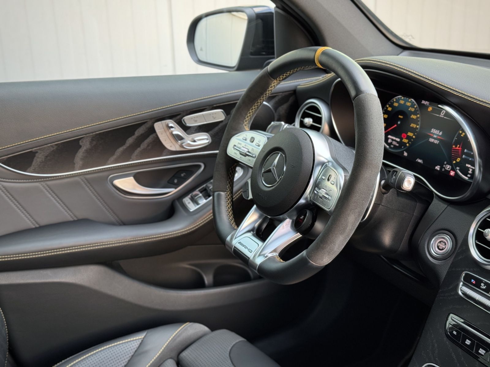Fahrzeugabbildung Mercedes-Benz GLC Coupe 63 S AMG *ASSIST|NAPPA|eGSHD|360°|LED*