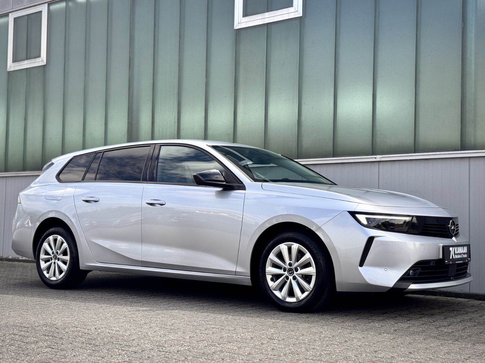 Fahrzeugabbildung Opel Astra L 1.5 CDTI Sports Tourer Business Edition